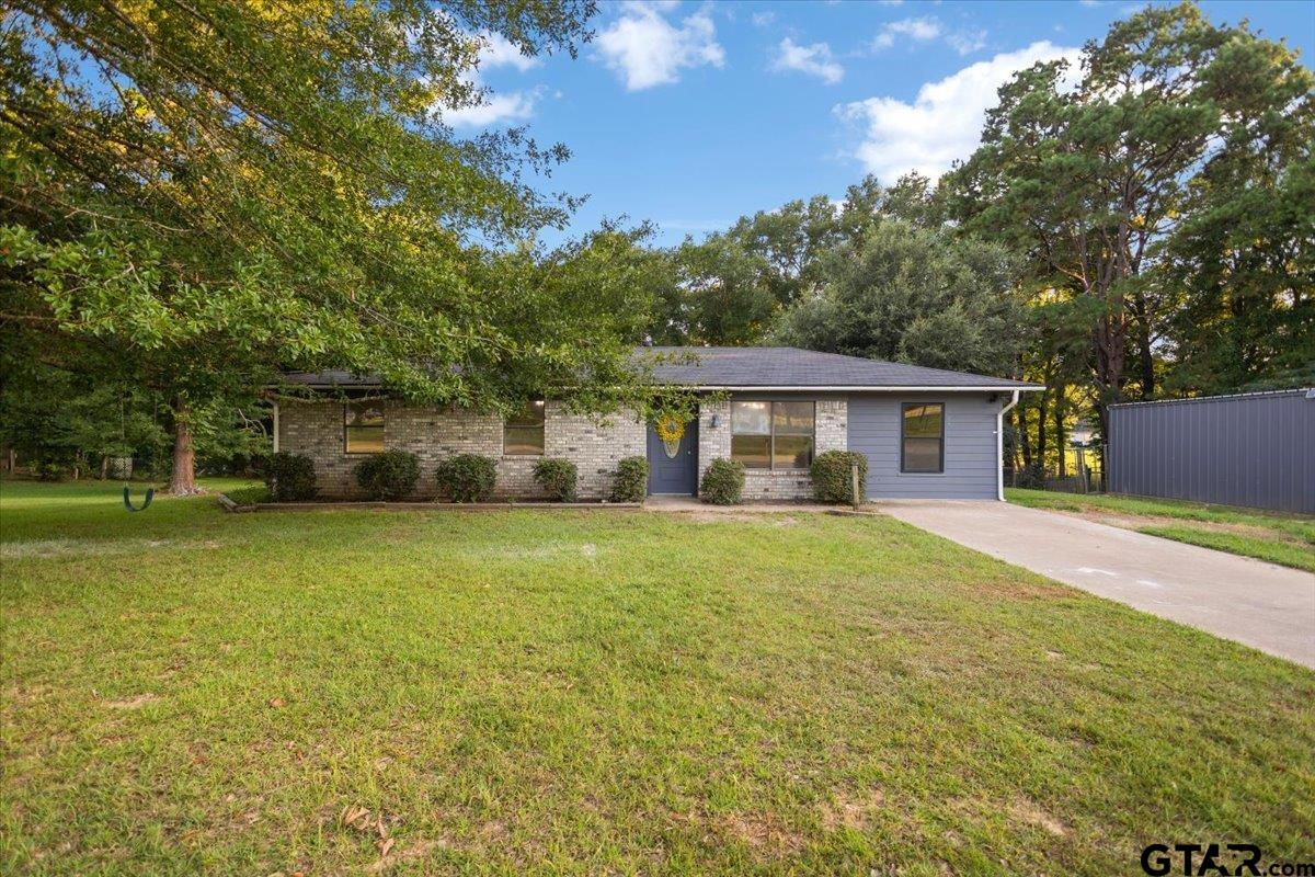 16014 County Road 223 Property Photo 1