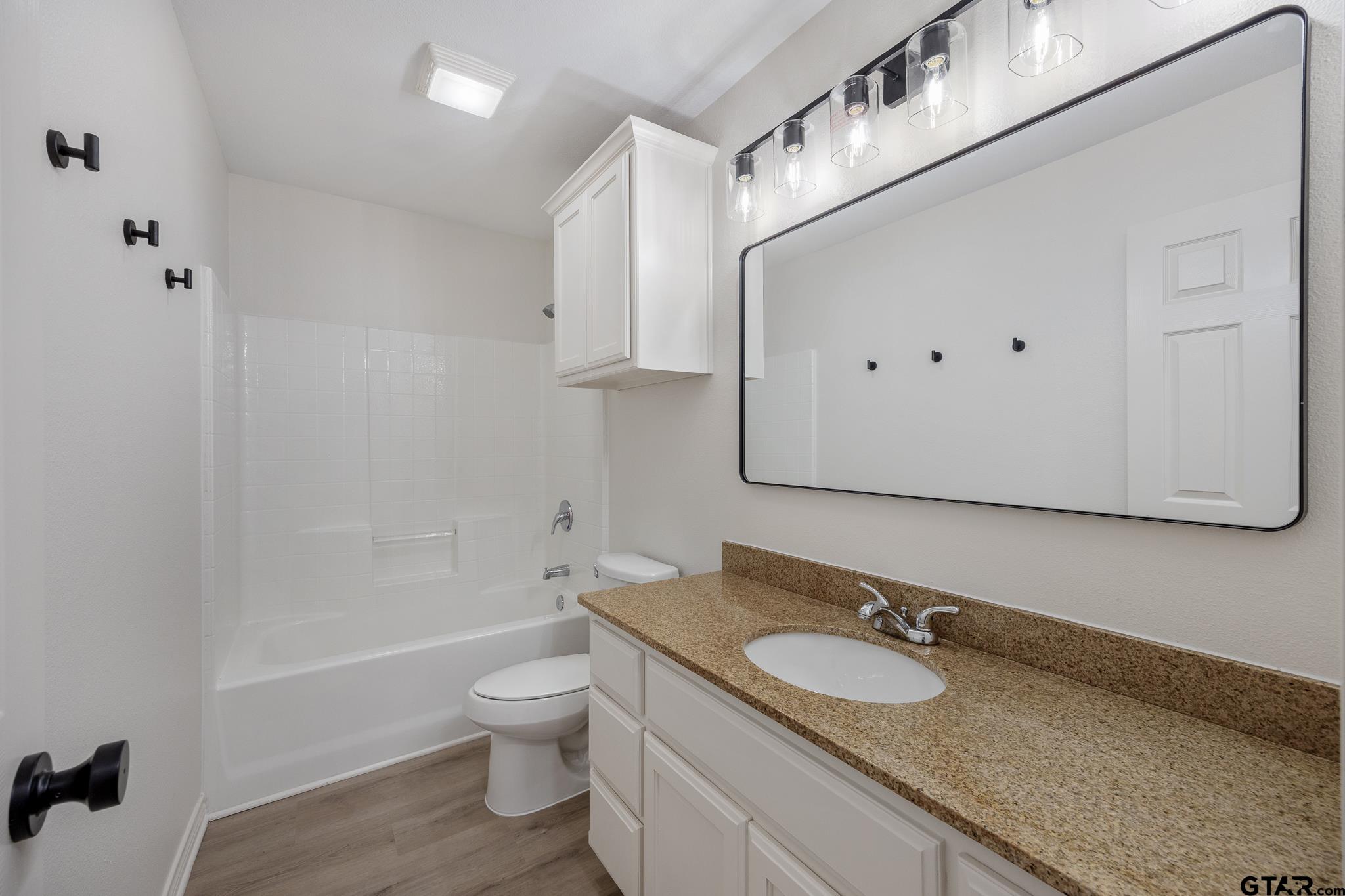 6808 Cr 1215 Property Photo 23