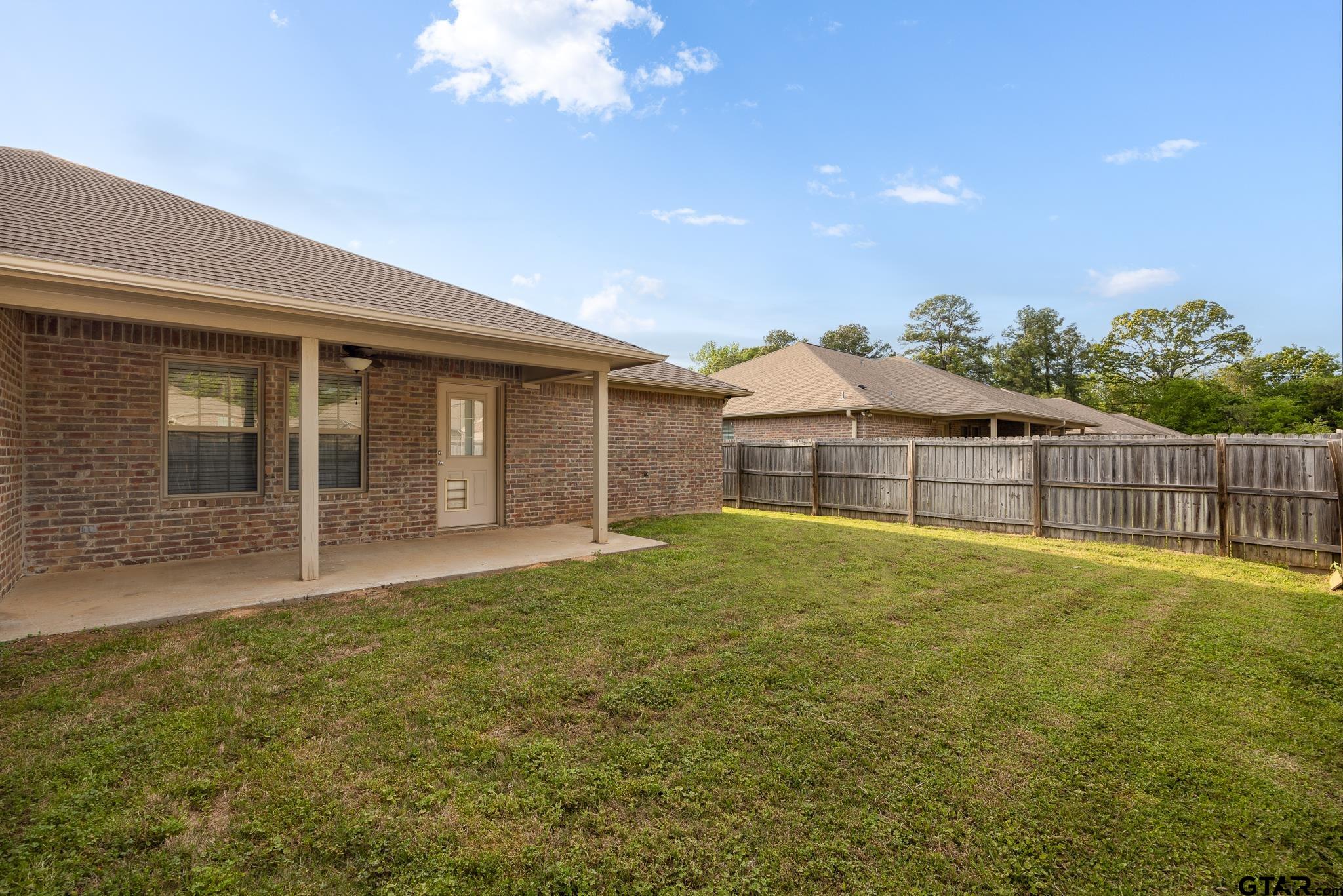 6808 Cr 1215 Property Photo 27