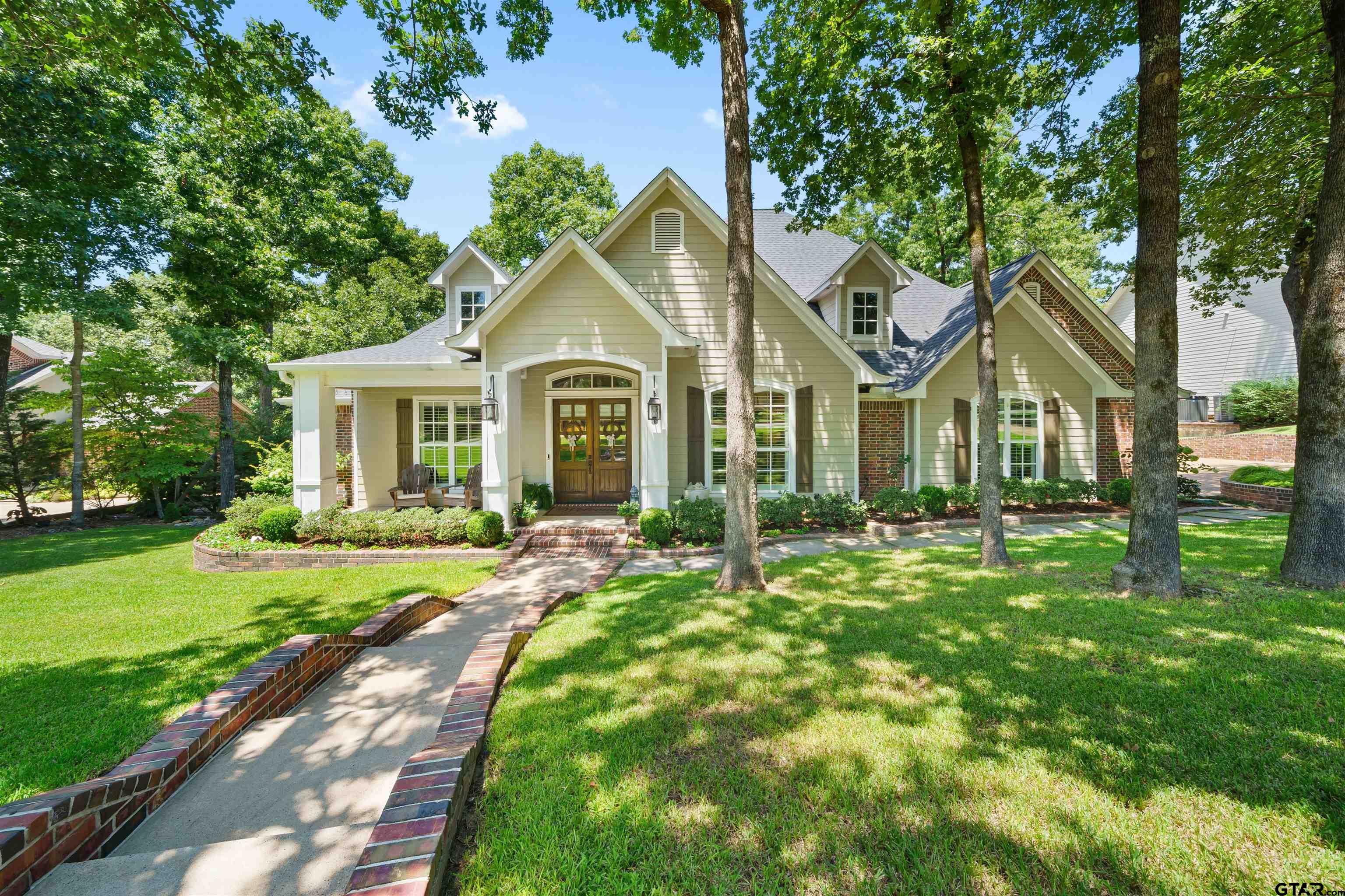 2075 Stonegate Valley Dr Property Photo 1