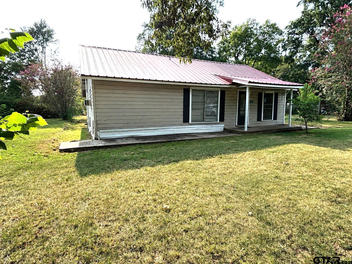 215 Cleveland Property Photo 1