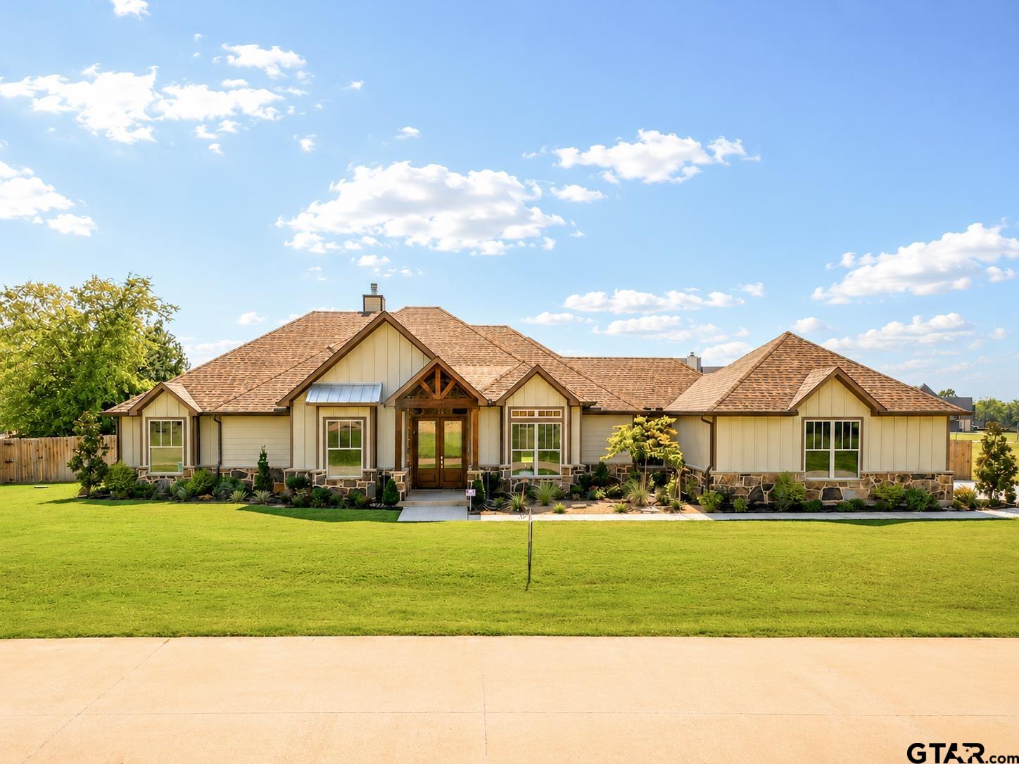 12265 Madison Xing Property Photo 1