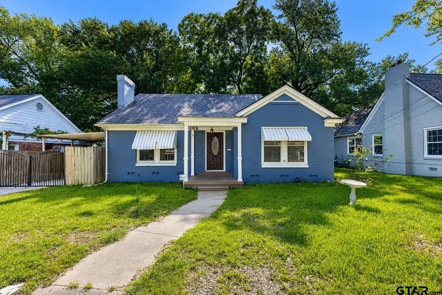 1402 S Donnybrook Ave Property Photo 1