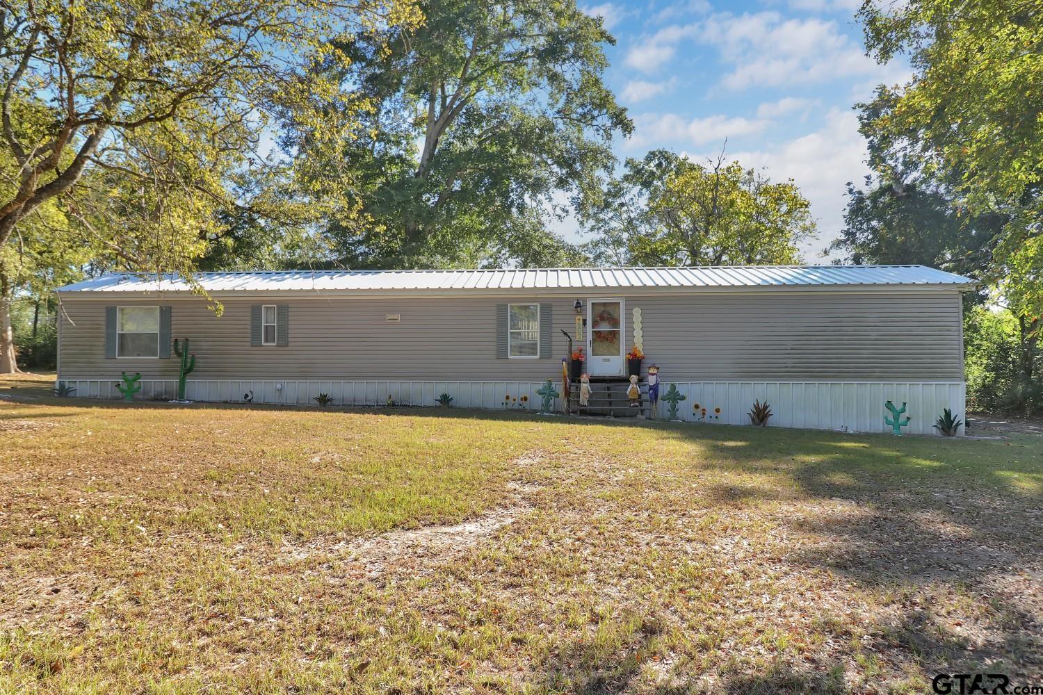 602 N Commerce Property Photo 1