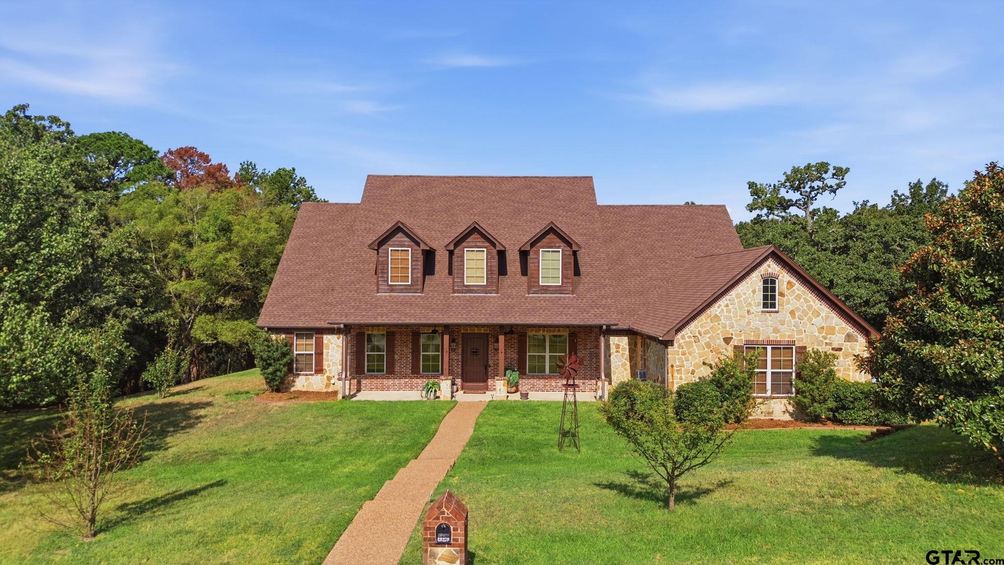 20774 Virginia Rd Property Photo 1