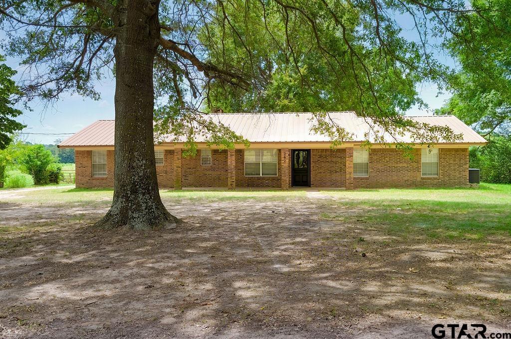 252 Cr 4108 Property Photo 1