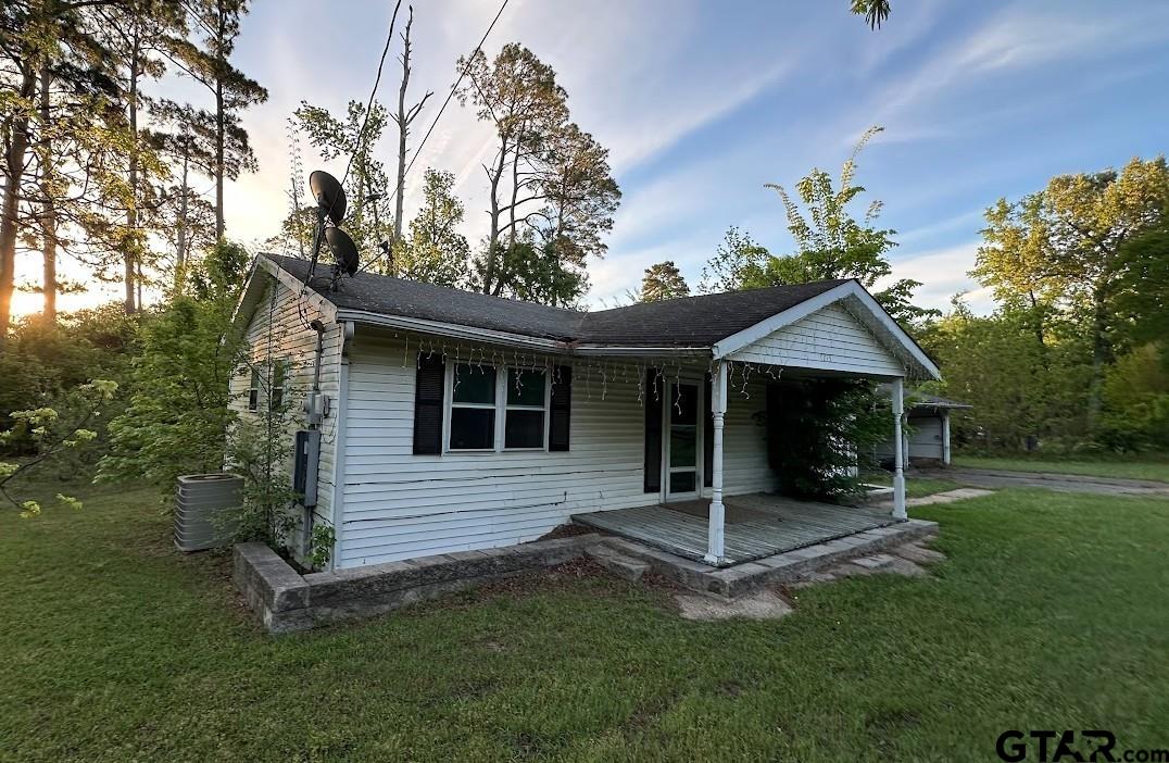 7213 Valley View Dr Property Photo 1