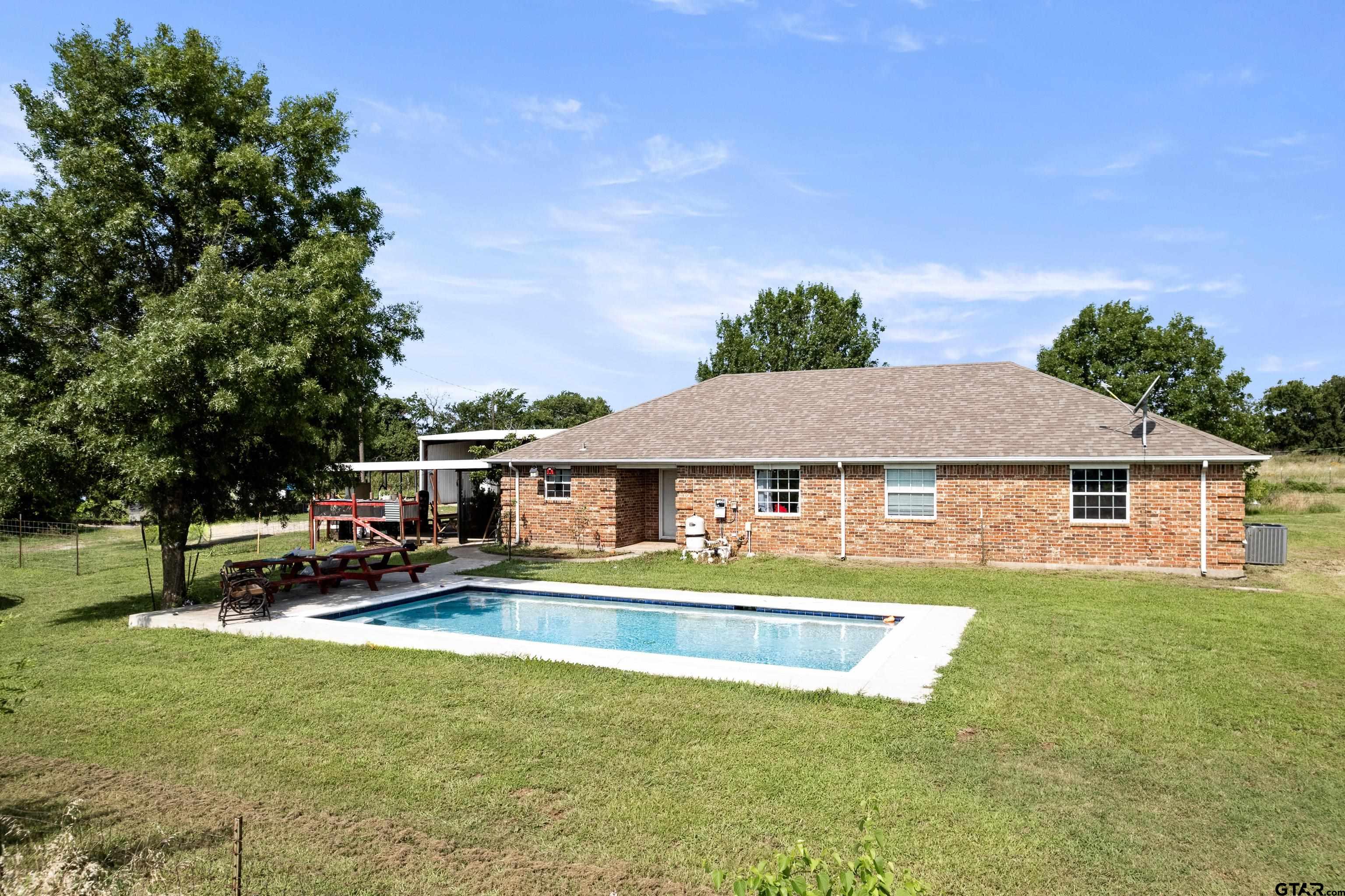 6414 Cr 3205 Property Photo 1