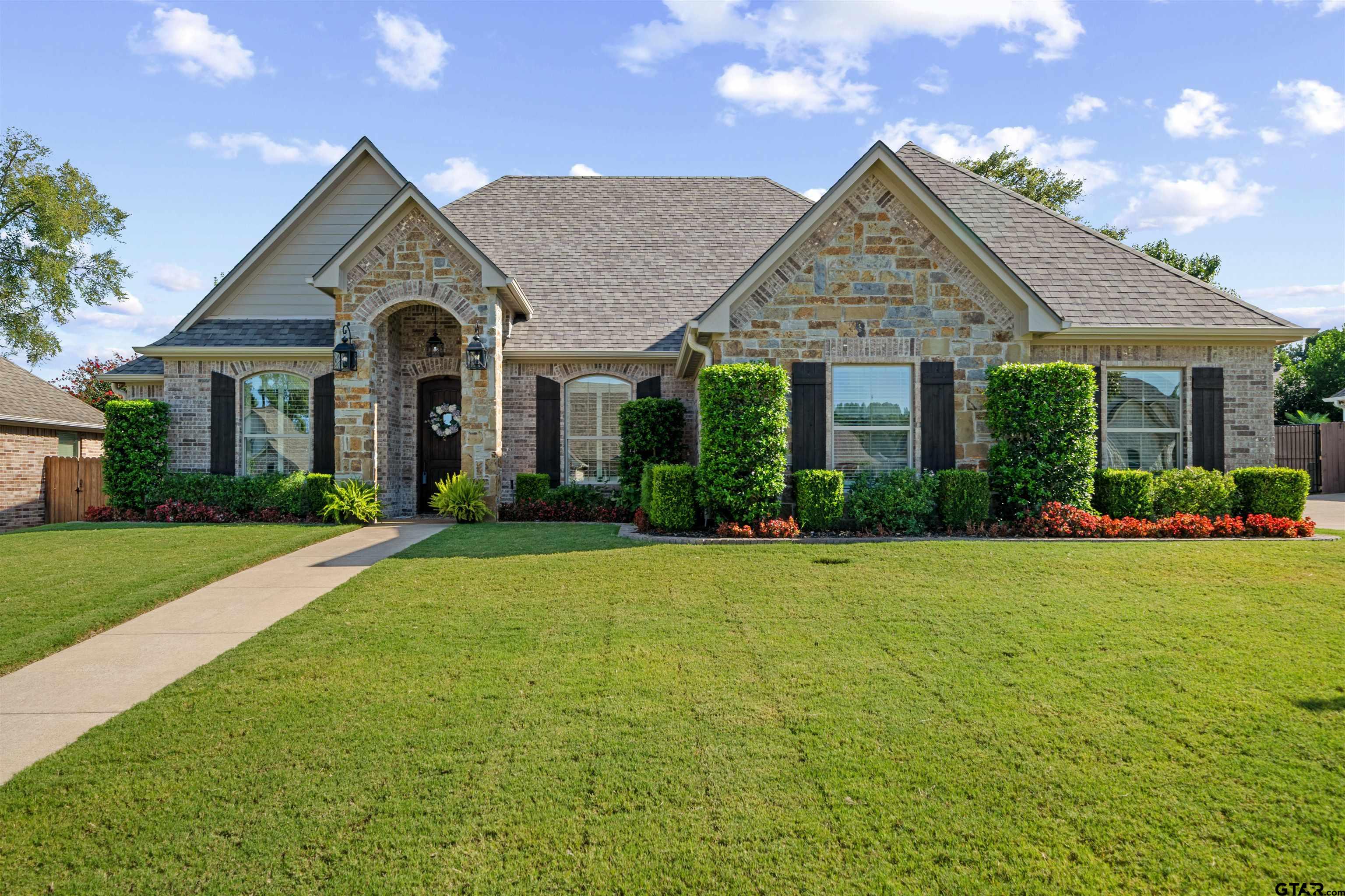 4255 Chapel Ridge Property Photo 1