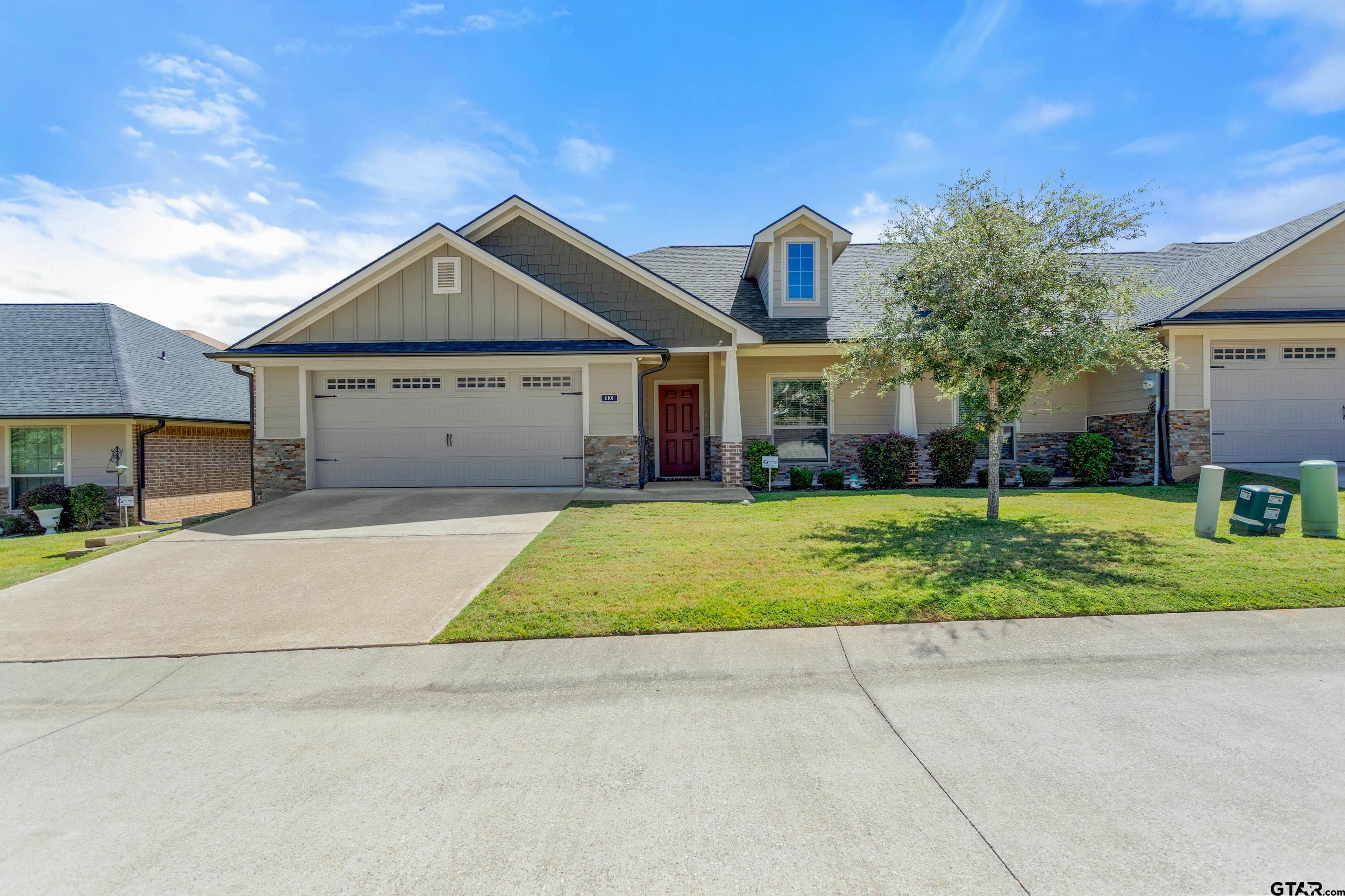 815 E Grande Ave. #e101 Property Photo 1