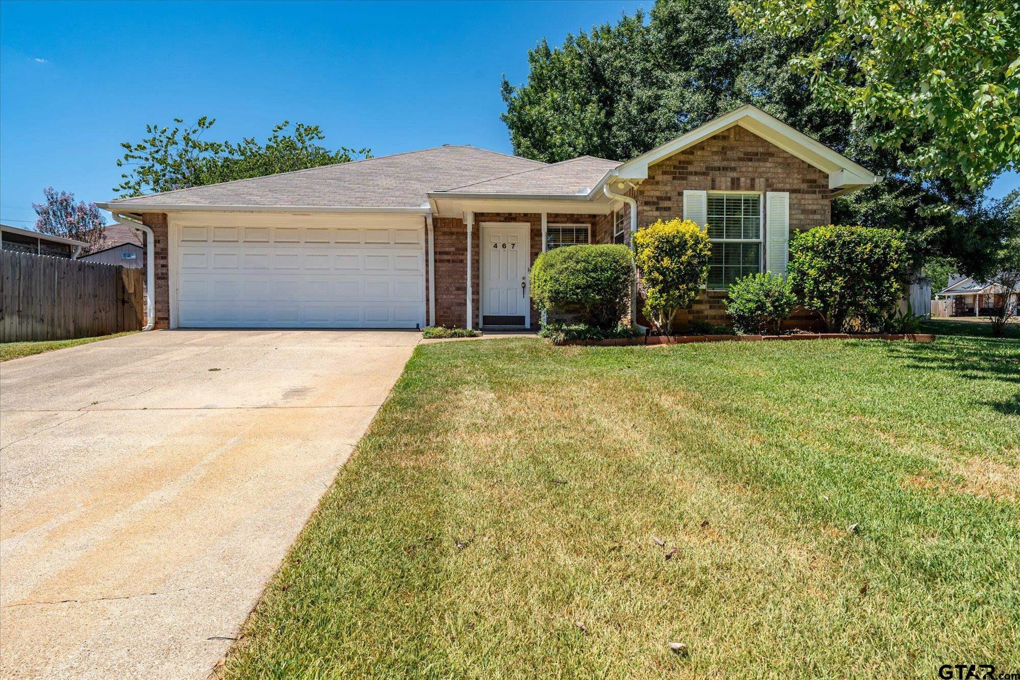 467 Redbud Circle Property Photo 1