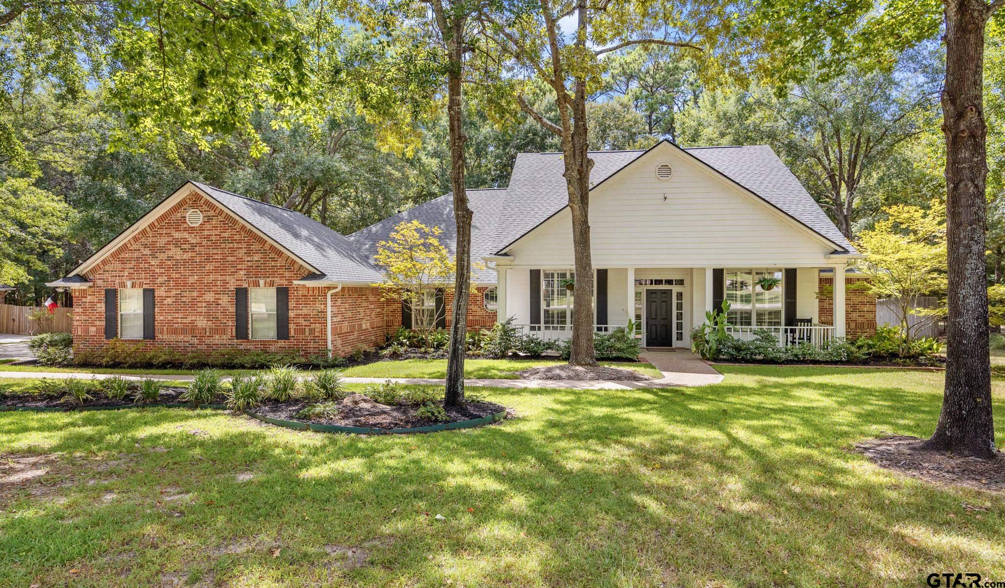 17820 Oak Forest Dr