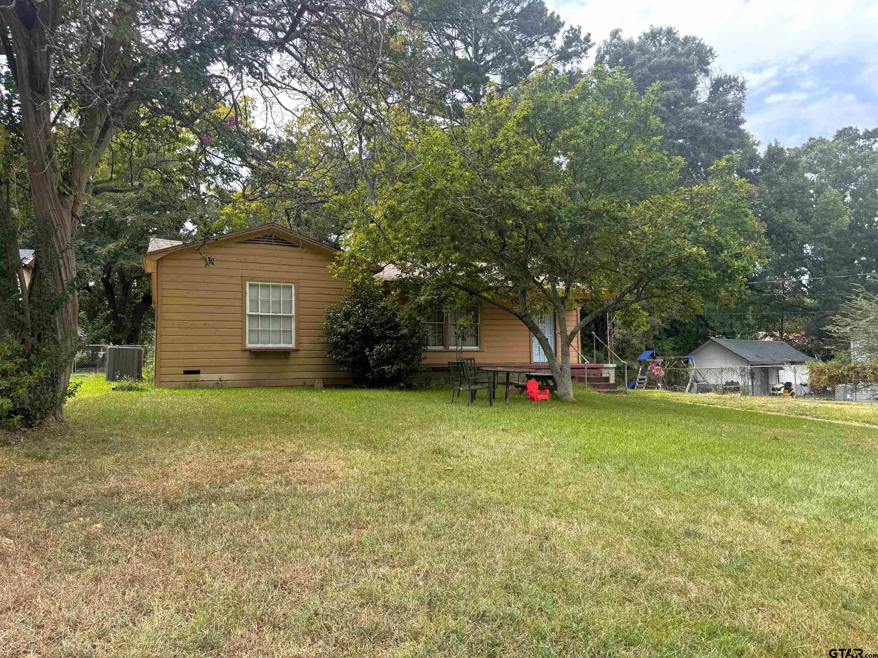 405 Margaret Dr. Property Photo 1
