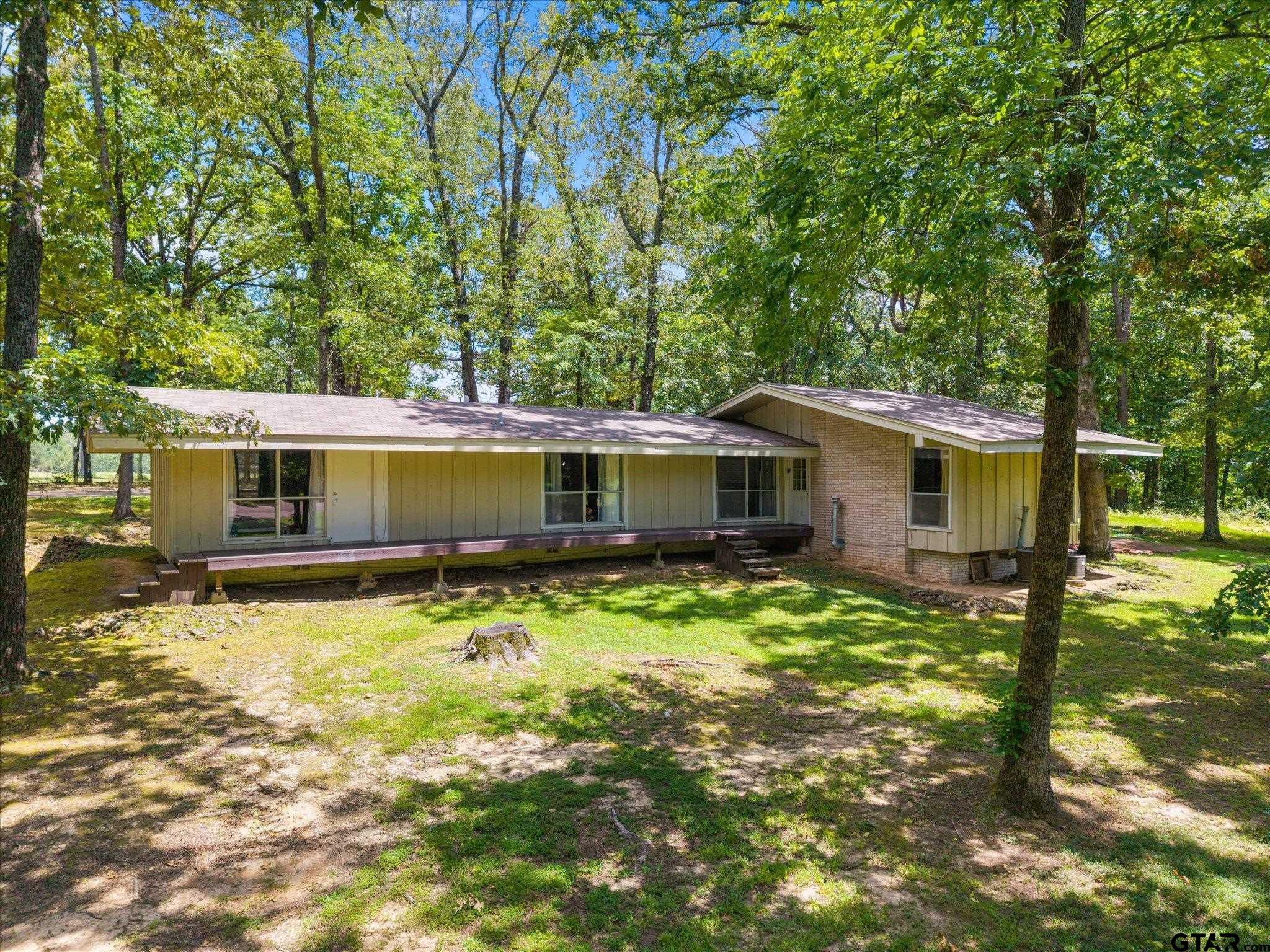 106 Lively Property Photo 1