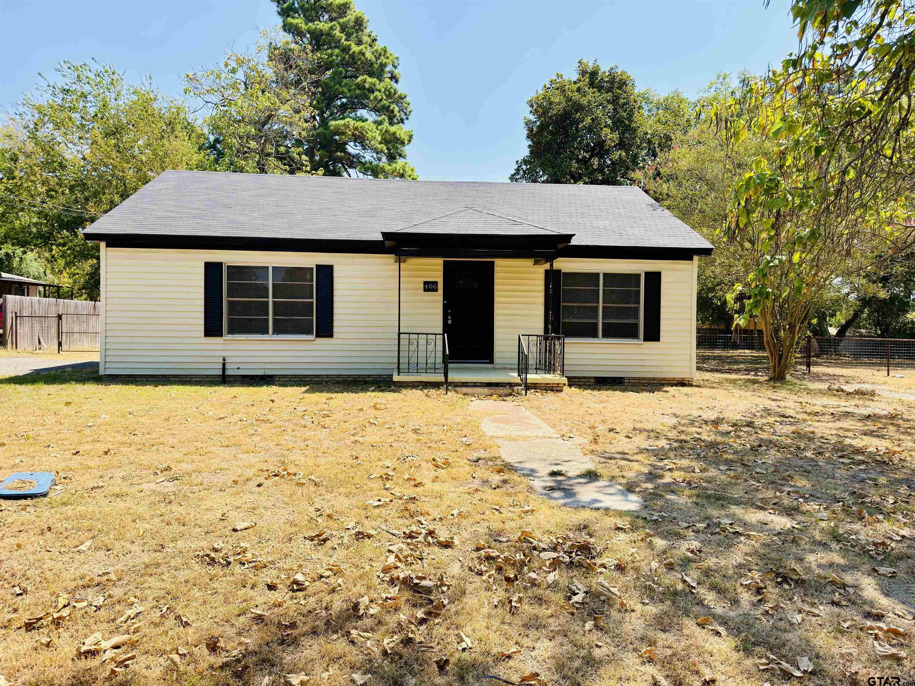 406 Marchman Property Photo 1