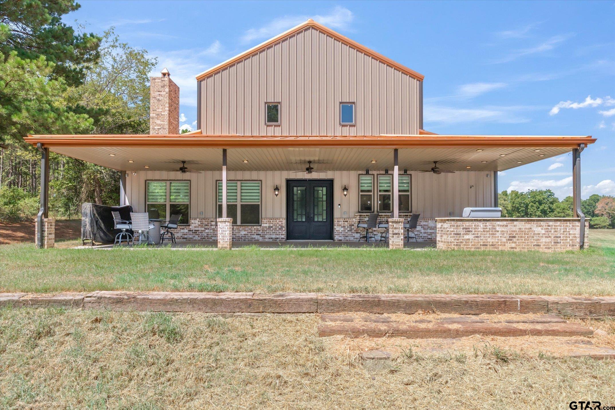 636 Spruce Rd