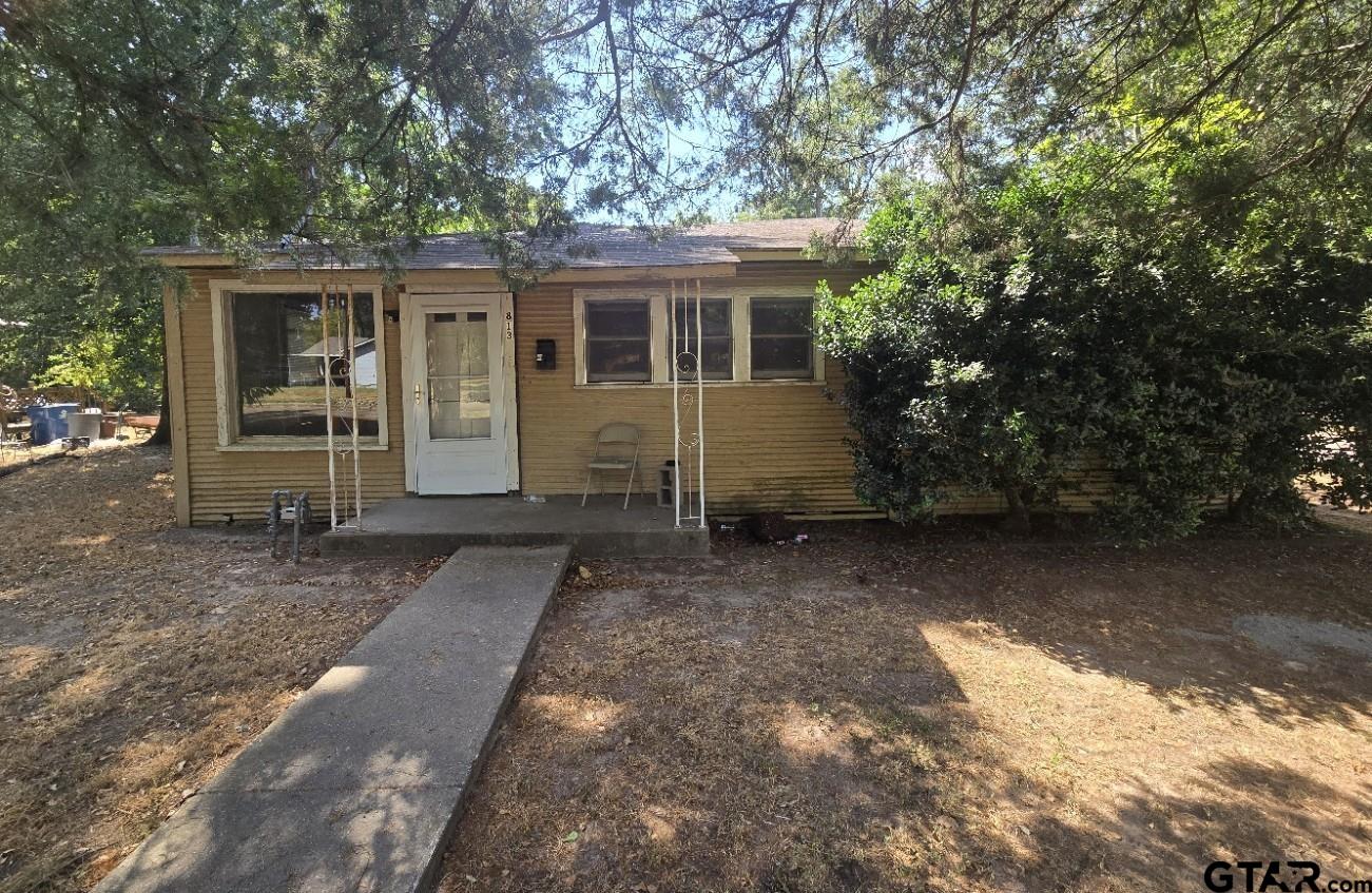 813 Sycamore St Property Photo 1