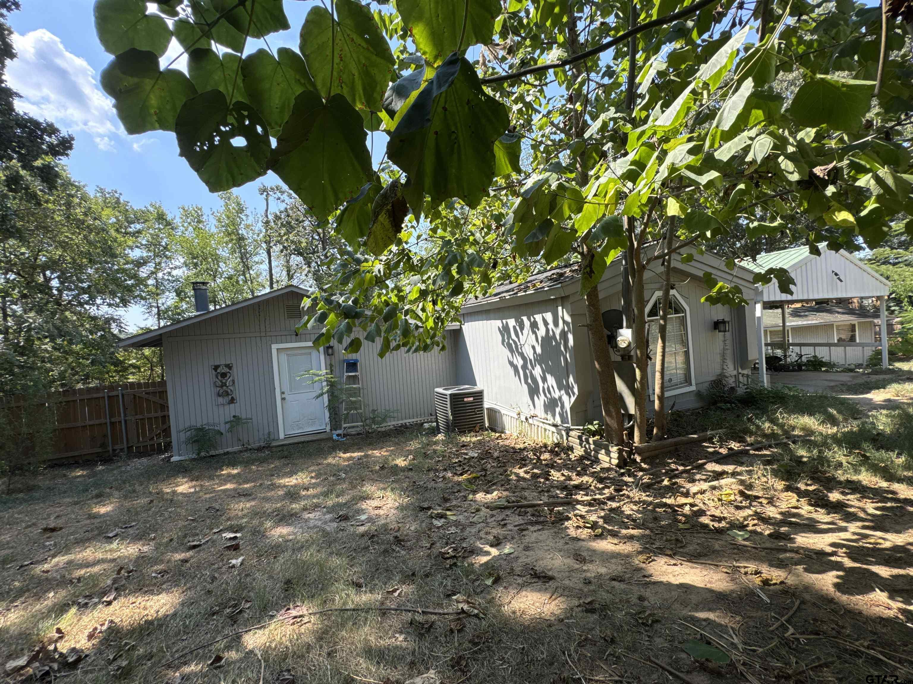 327 Pr 52436 Property Photo 1