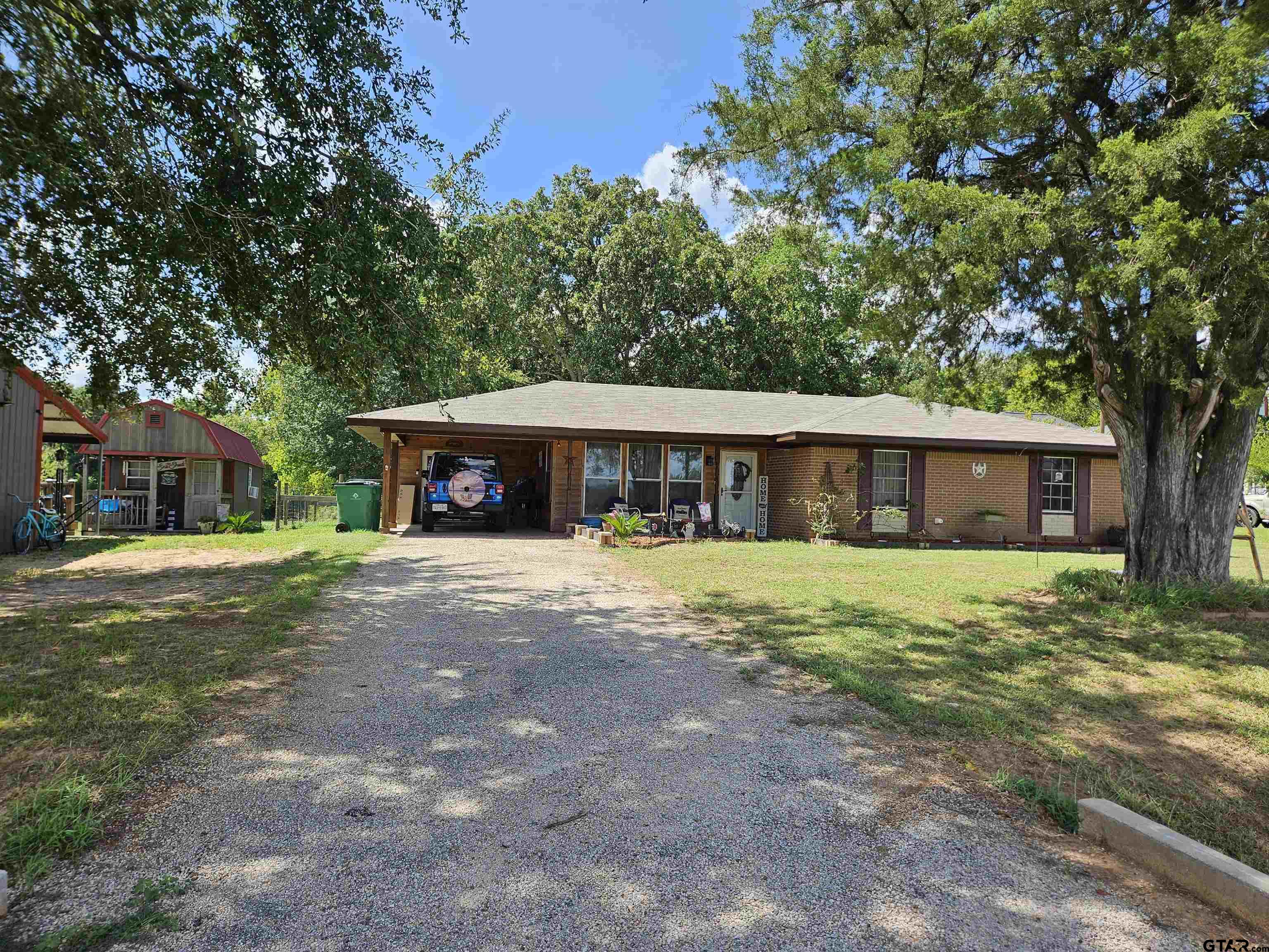 4290 Fm 1795 Property Photo 1