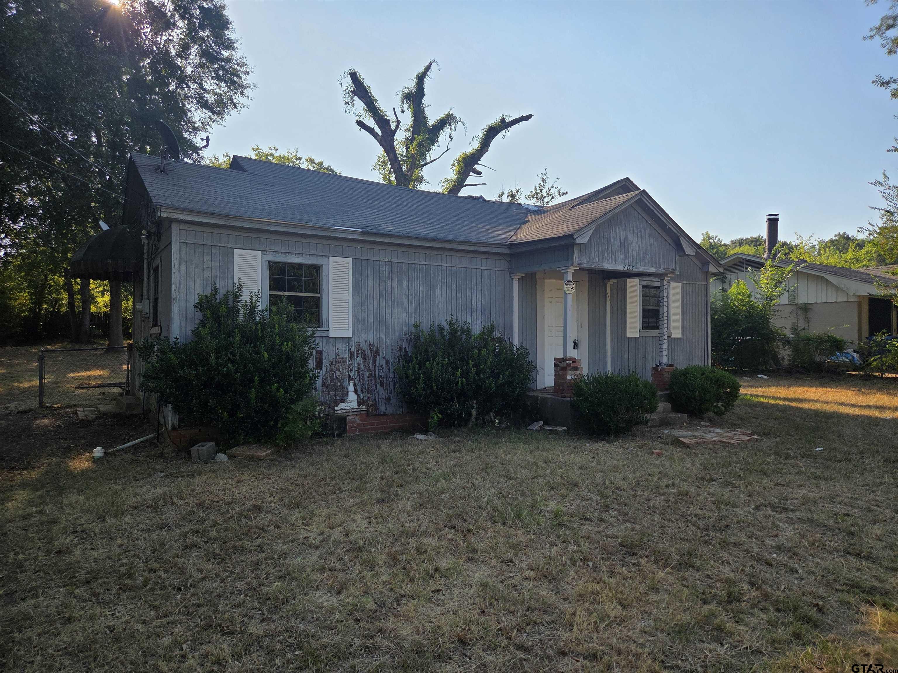 405 Willingham Rd. Property Photo 1