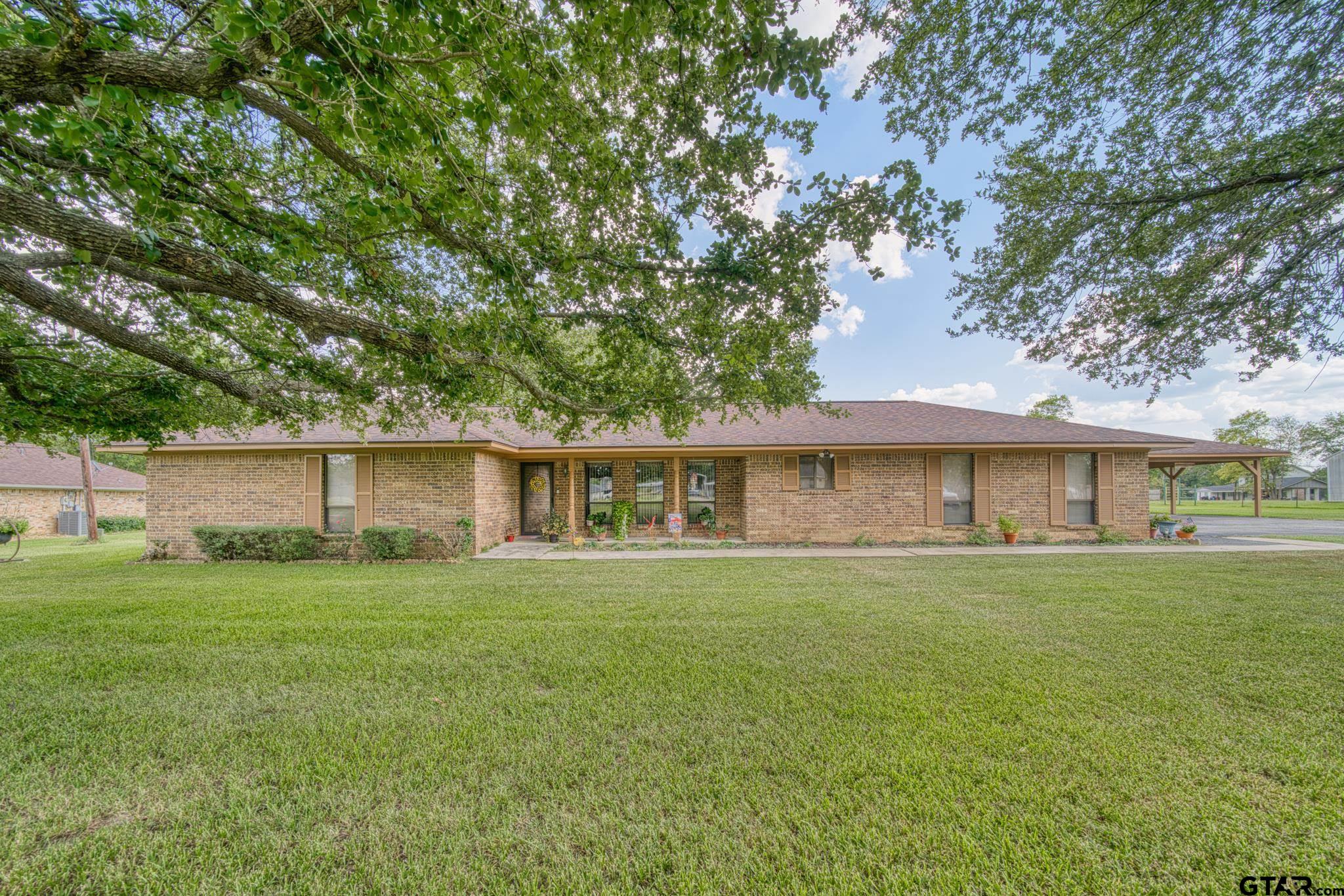 471 Southfield Lane Property Photo 1