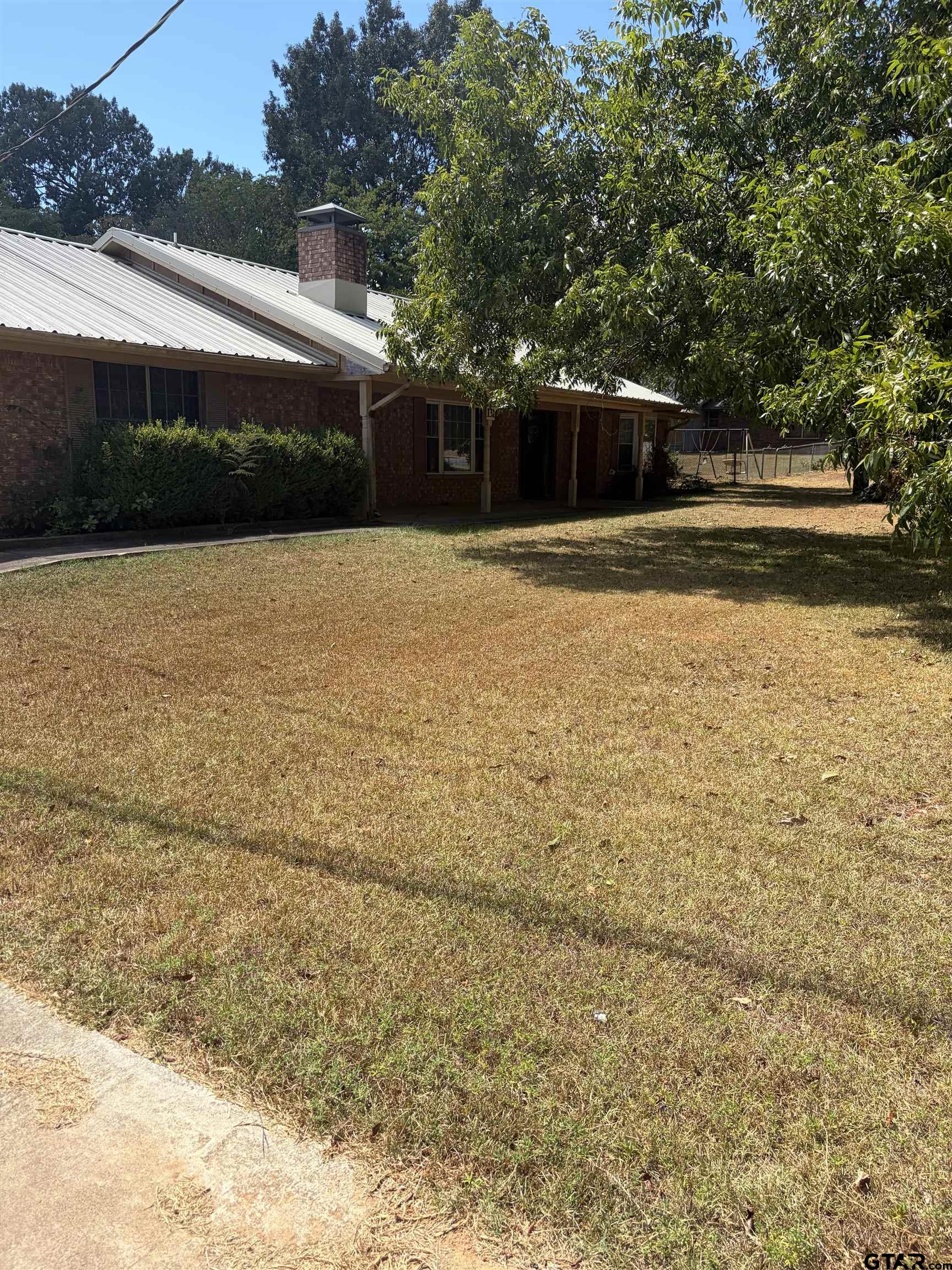 131 Dogwood Property Photo 1