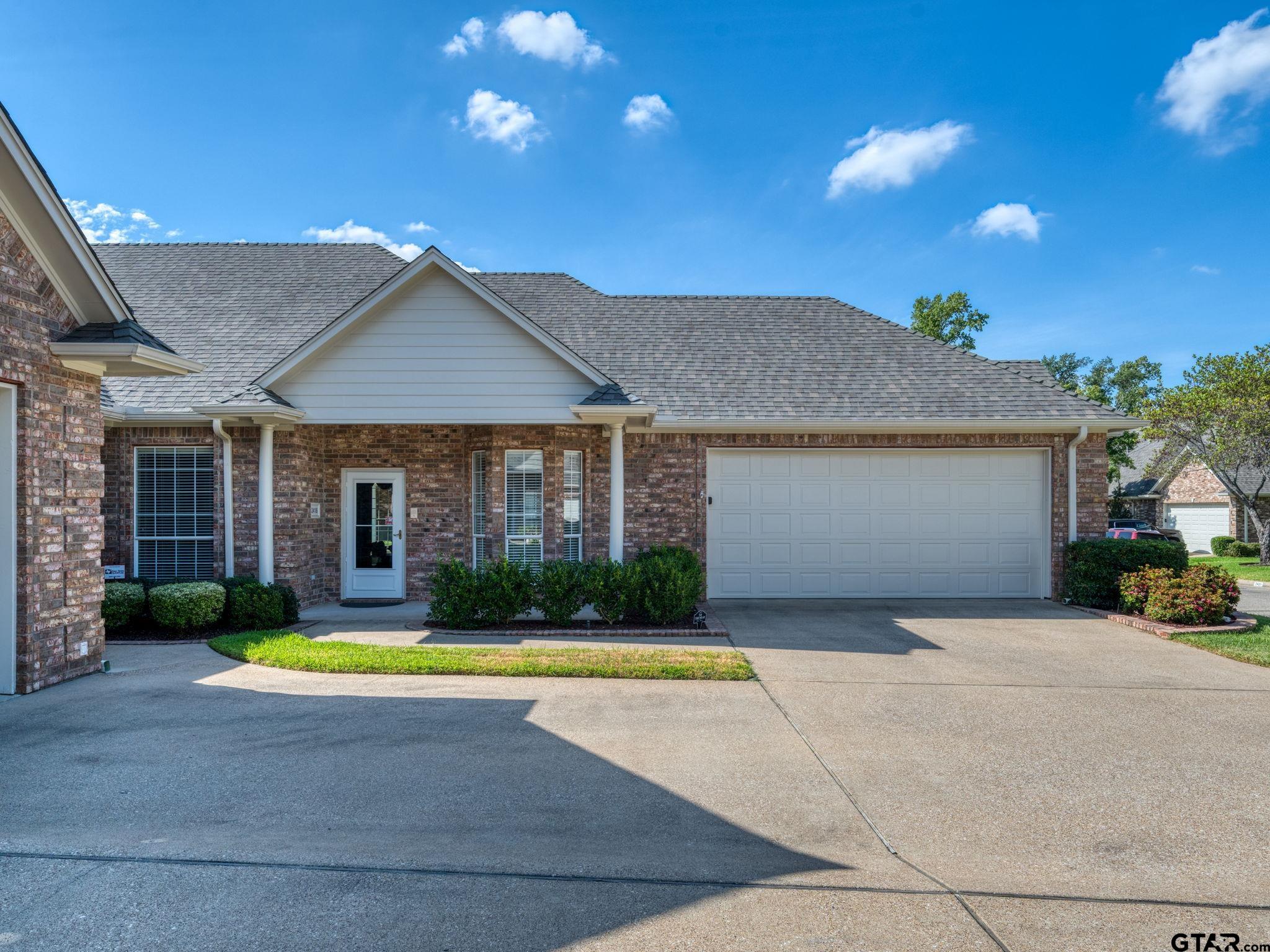 2418 Dietz Lane Property Photo 1