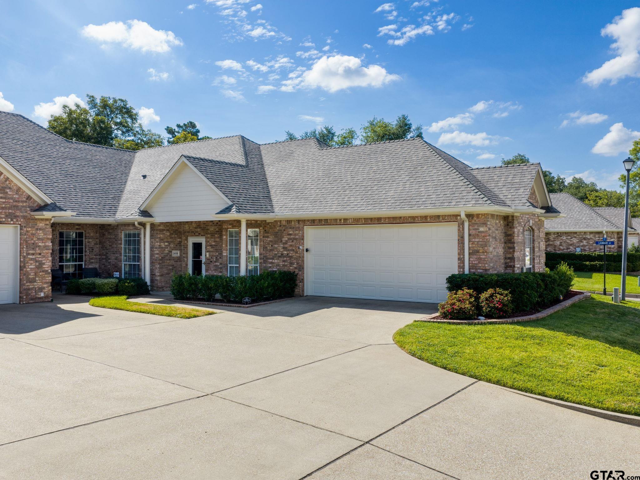 2418 Dietz Lane Property Photo 1