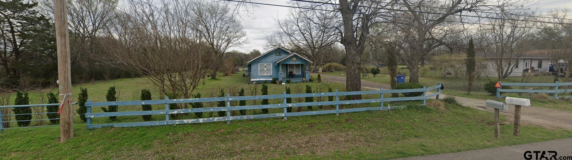 812 N Waldrip Property Photo 1