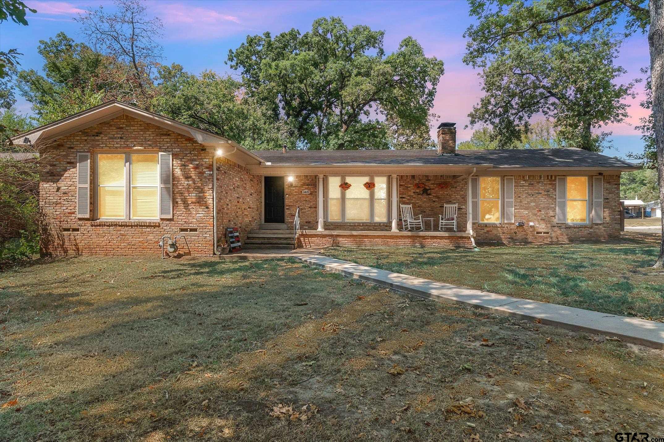 1415 Glenlain Dr Property Photo 1