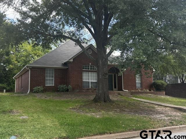 5022 Forestwood Property Photo 1