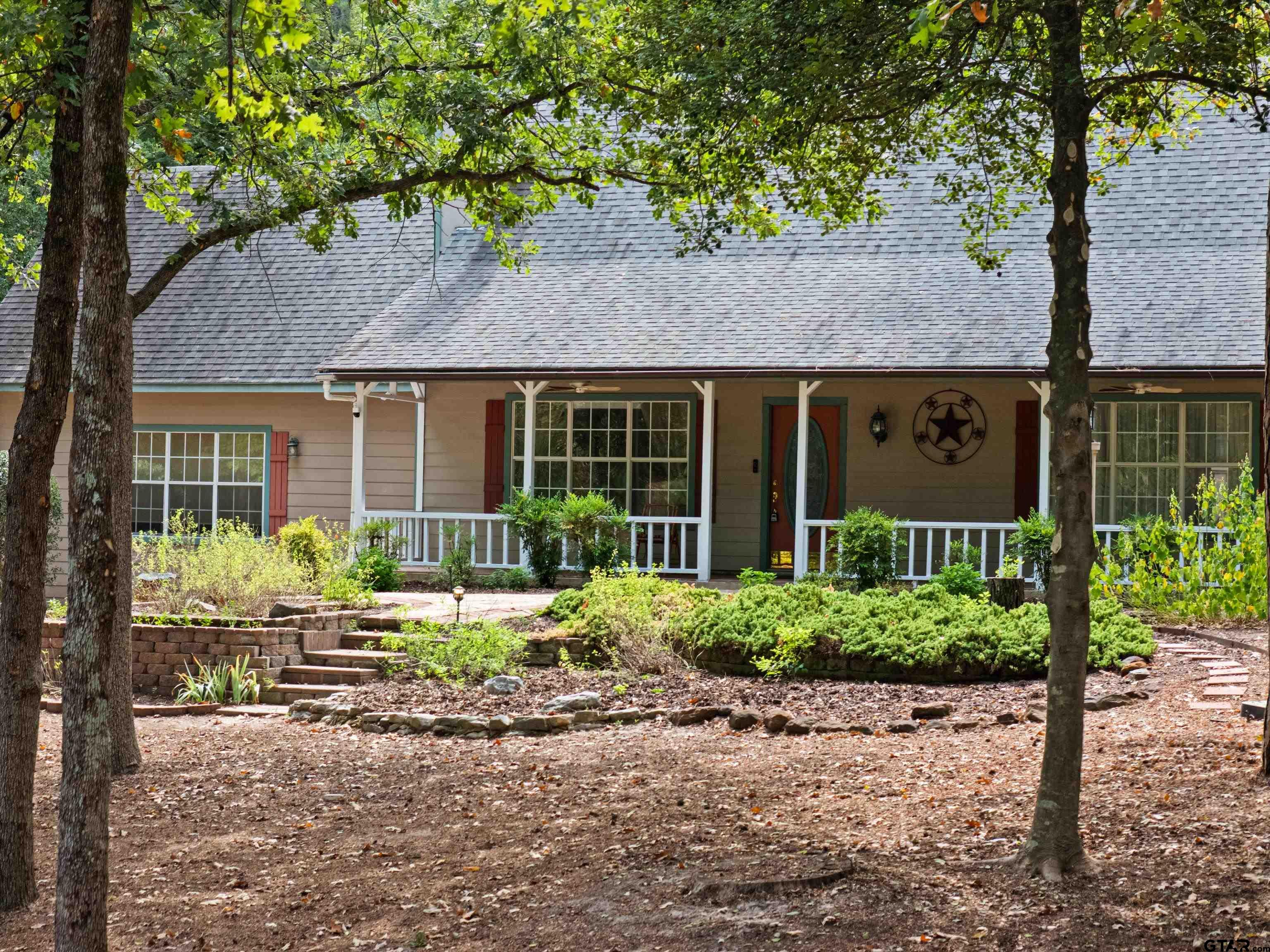 141 Whiporwill Property Photo 1