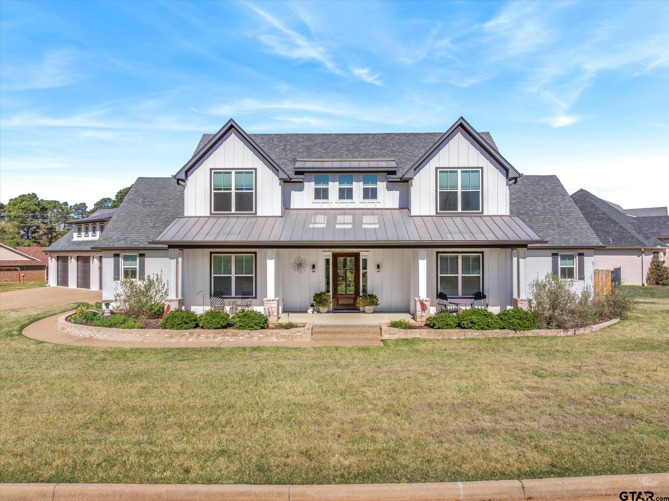 202 Winged Foot Dr Property Photo 1