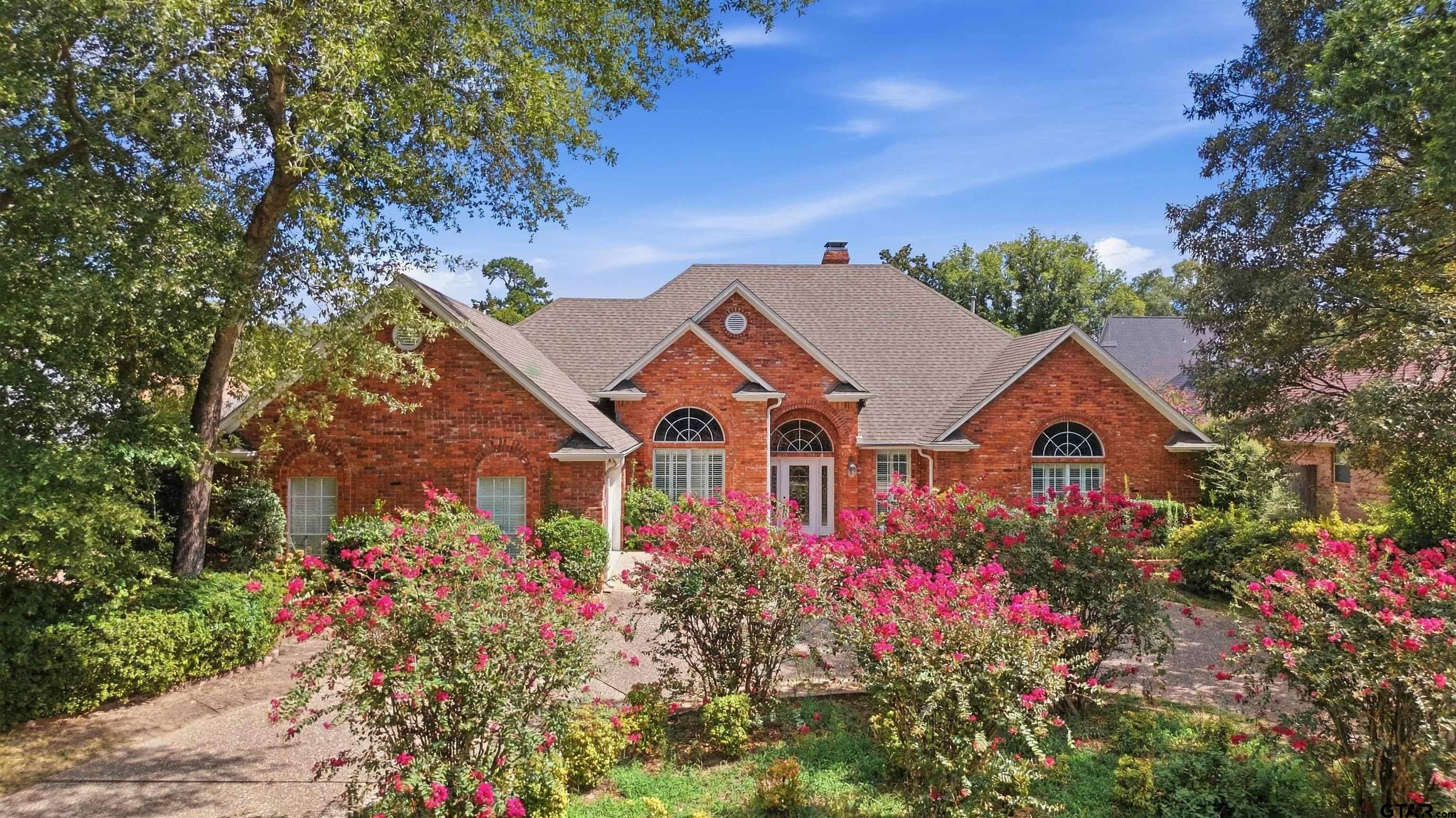 3403 Pinecreek Dr. Property Photo 1