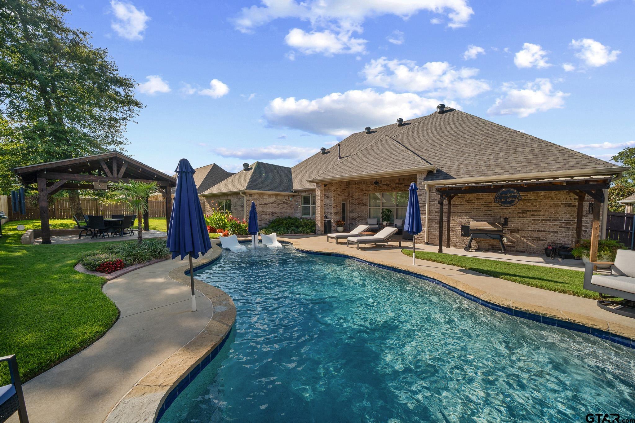 4255 Chapel Ridge Property Photo 1