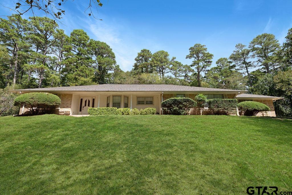 9096 Cox Rd Property Photo 1
