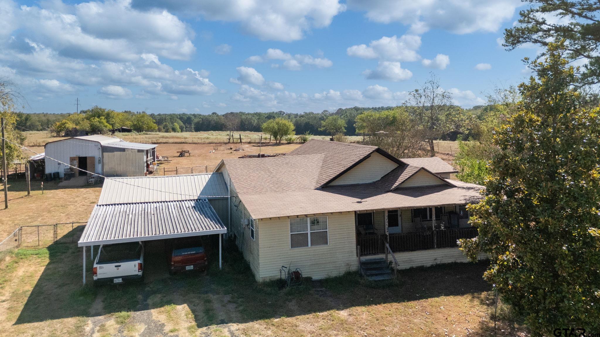 377 Fm 1521 Property Photo 1