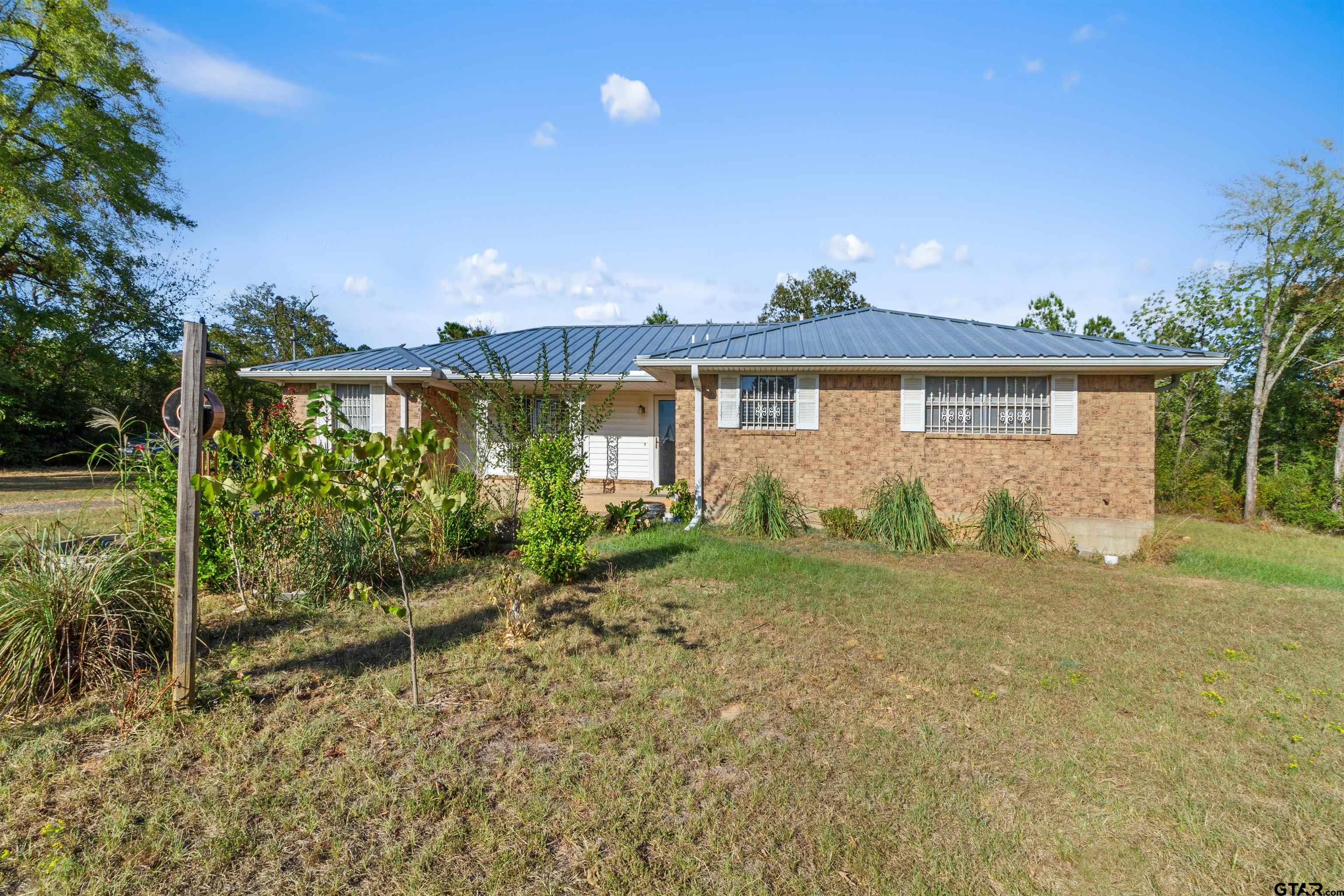 250 Fcr 271 Property Photo 1