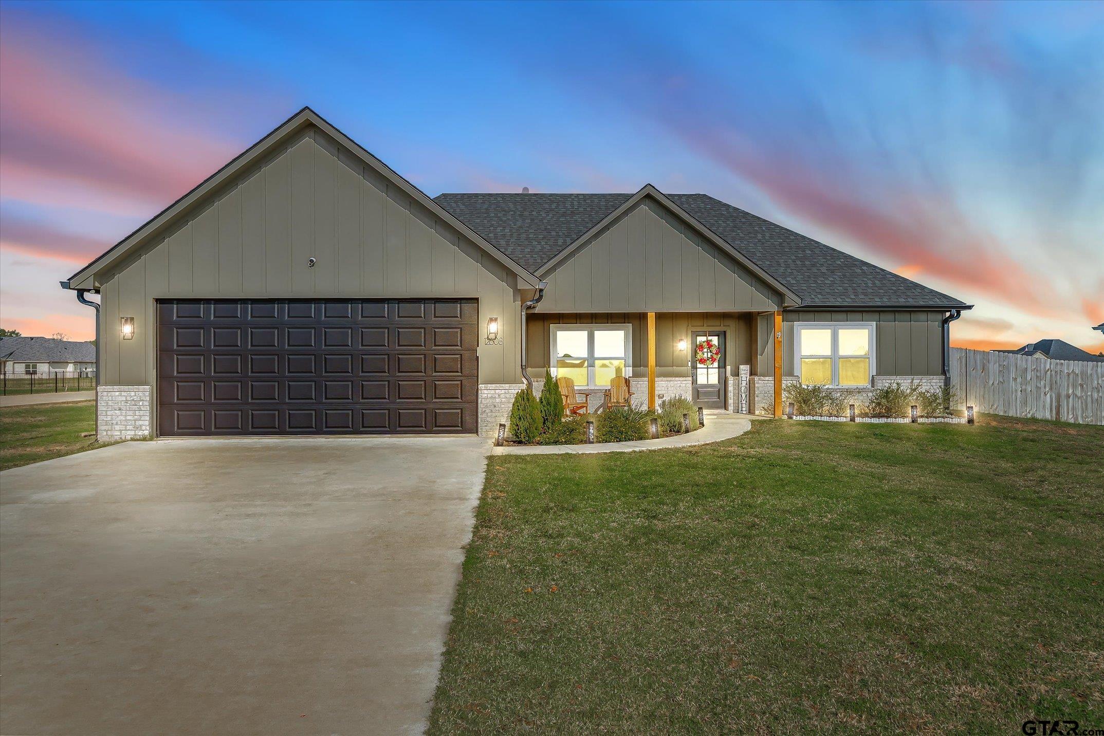 12608 County Road 499 Property Photo 1