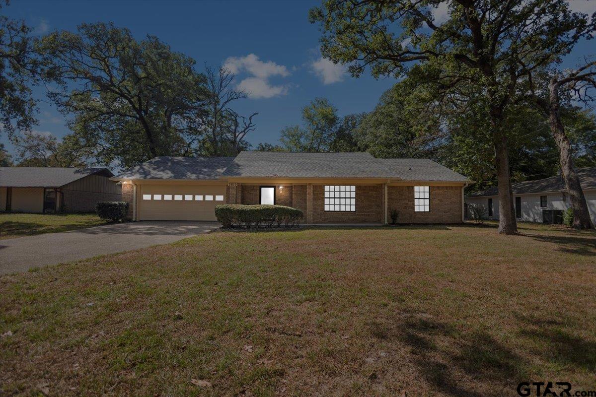 3619 Leaning Oaks Property Photo 1