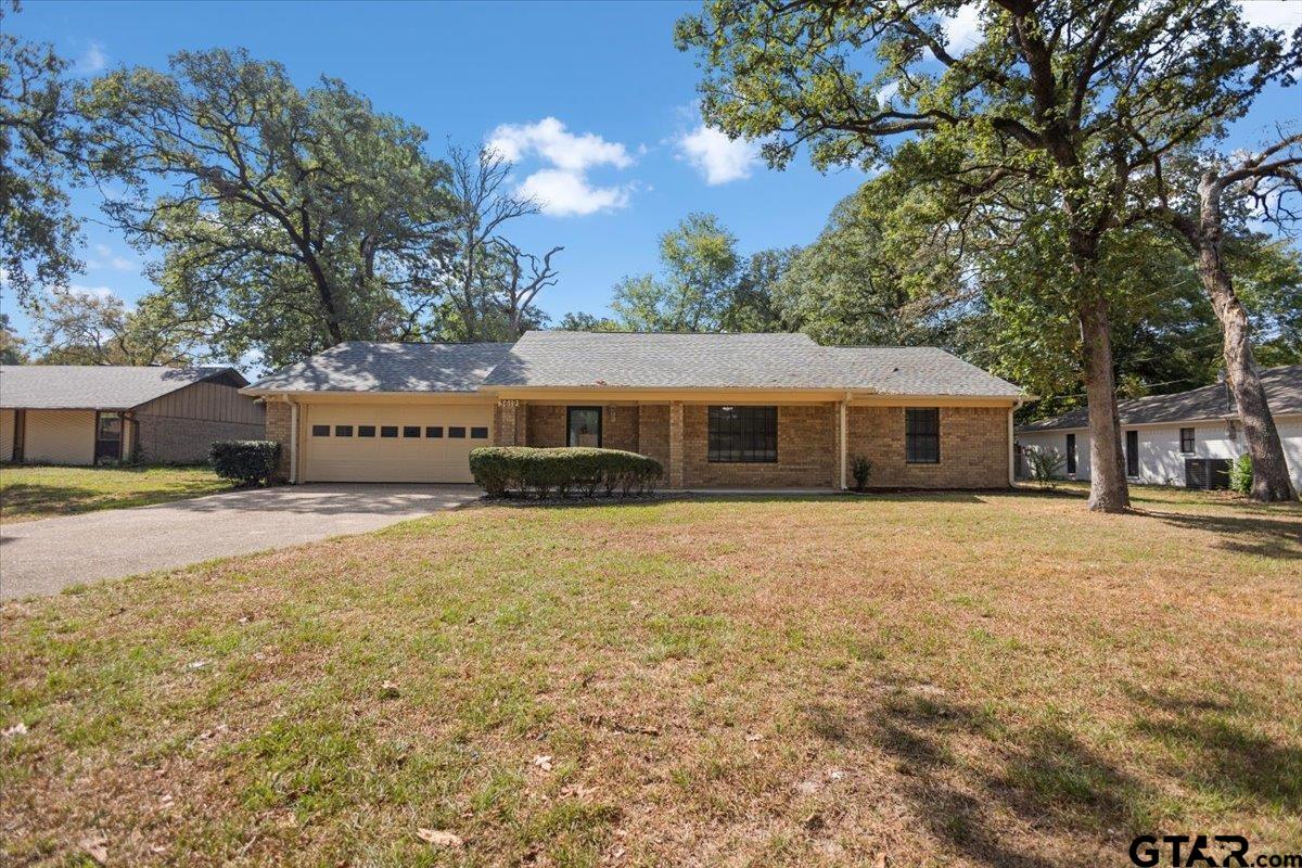 3619 Leaning Oaks Property Photo 1
