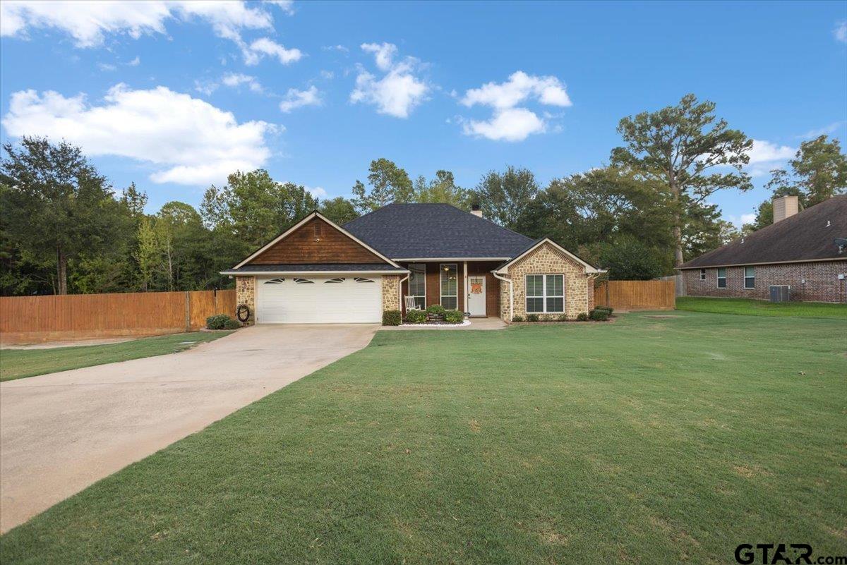 2308 Pittman Ln Property Photo 1