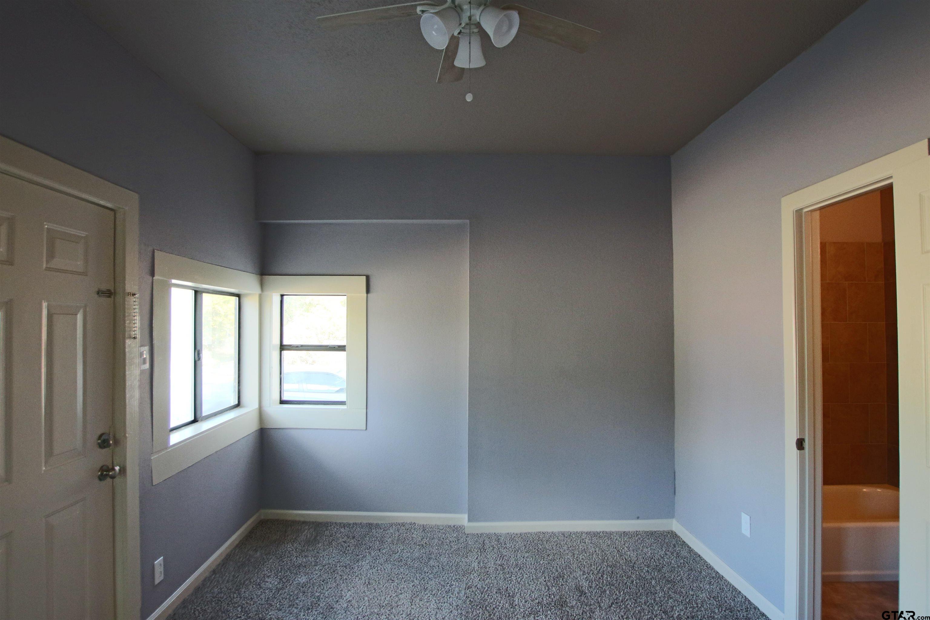 1535 Tenneha Property Photo 3