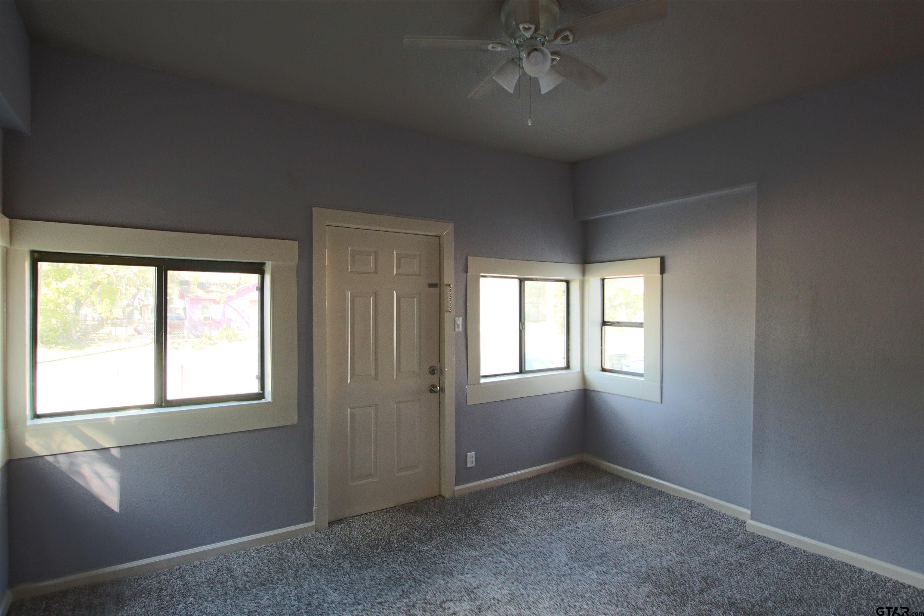 1535 Tenneha Property Photo 6