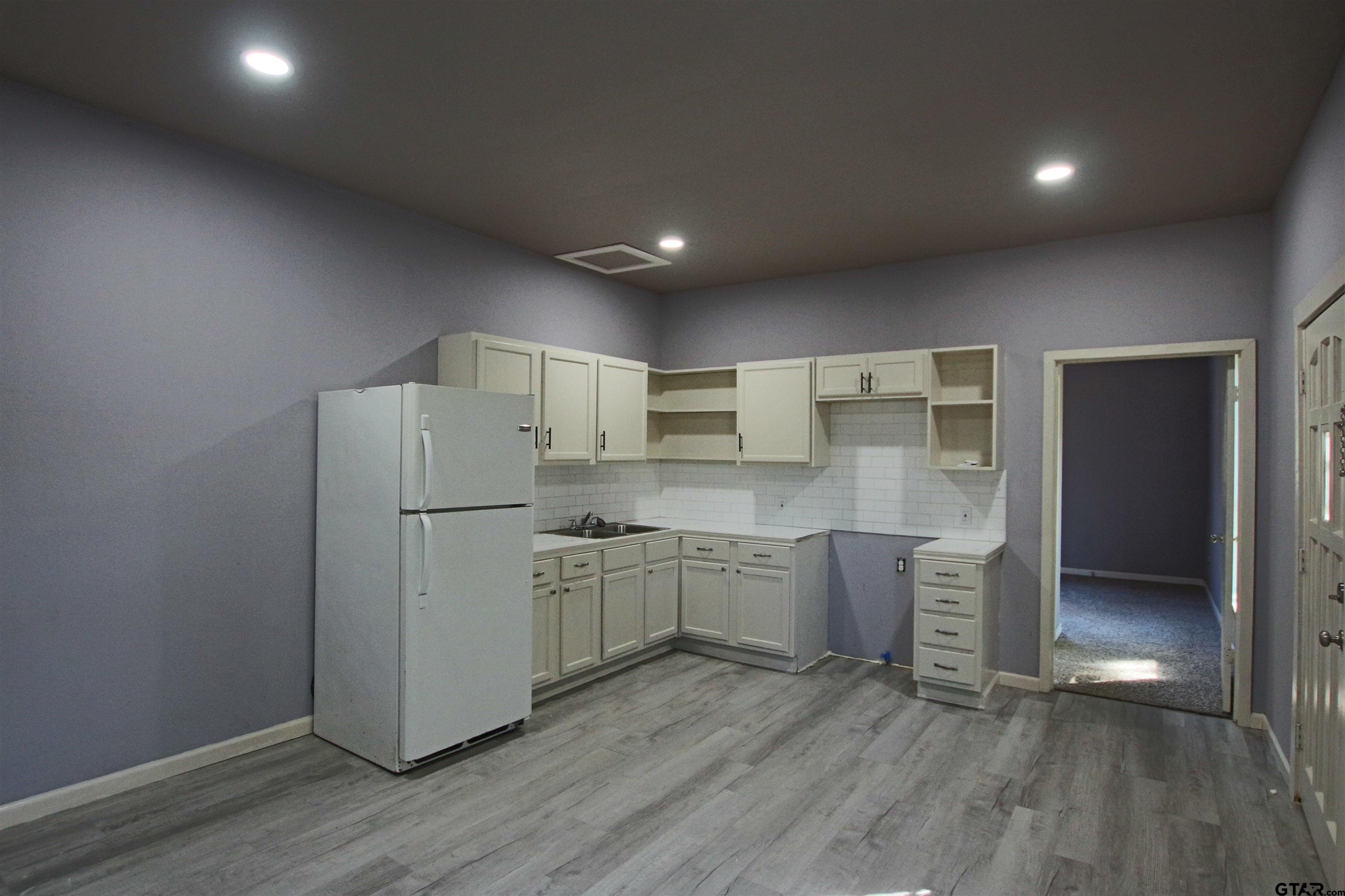 1535 Tenneha Property Photo 8