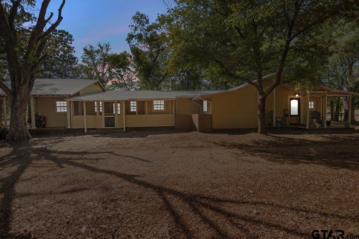 12118 County Road 313 E Property Photo 1