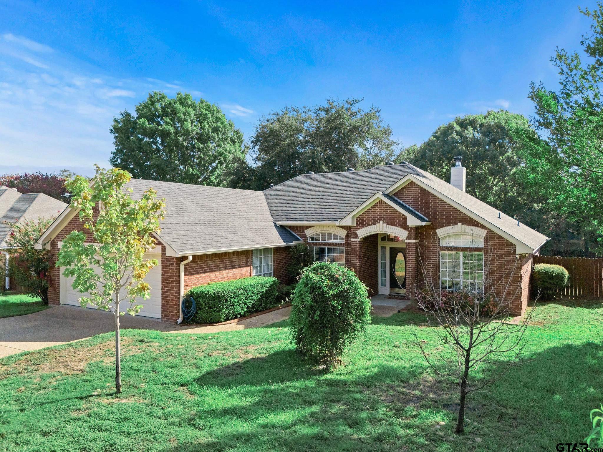 16801 Terrebonne Dr Property Photo 1