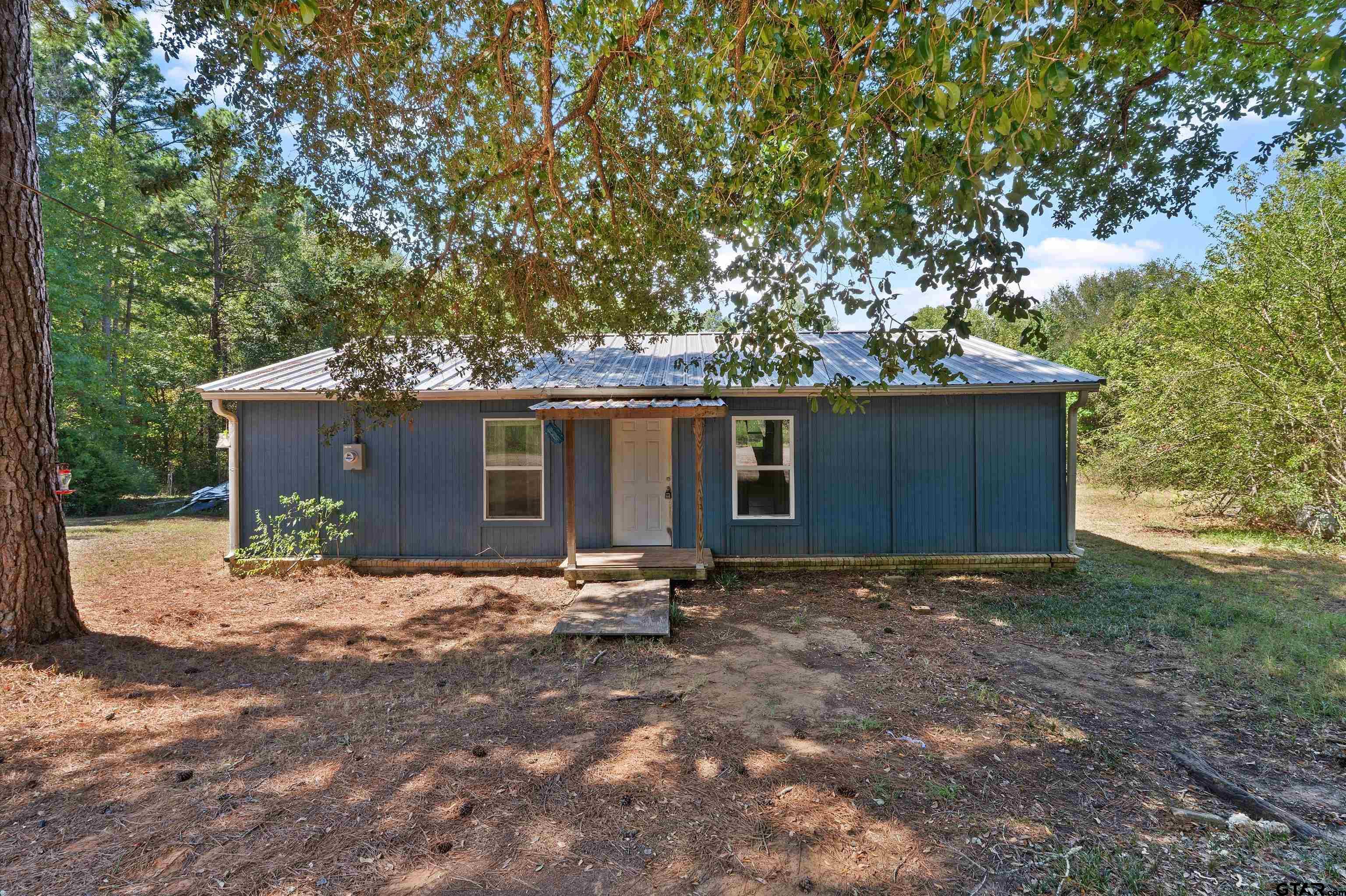 1586 W Cr 171 Property Photo 1