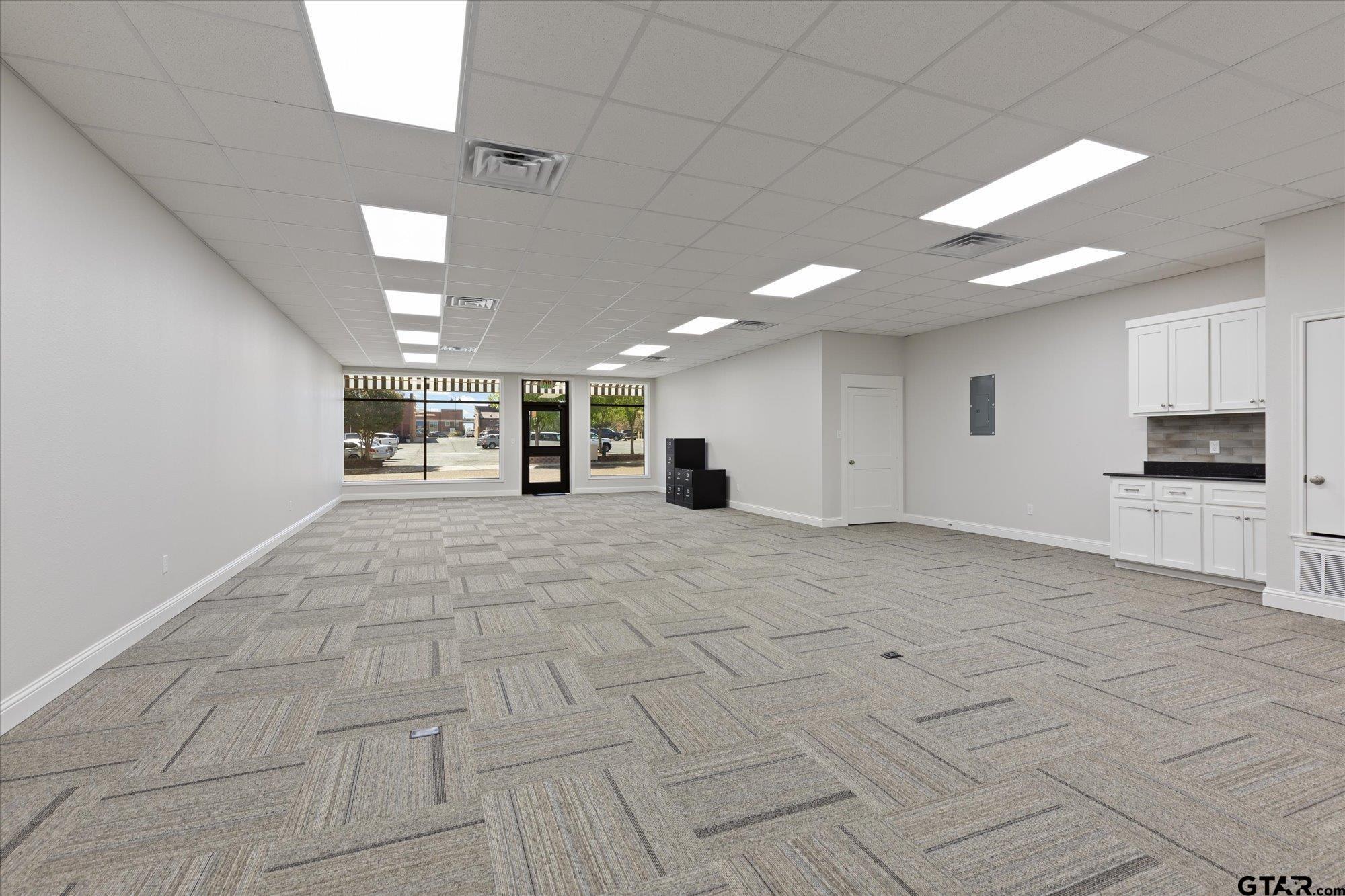 107 W Rusk Property Photo 23