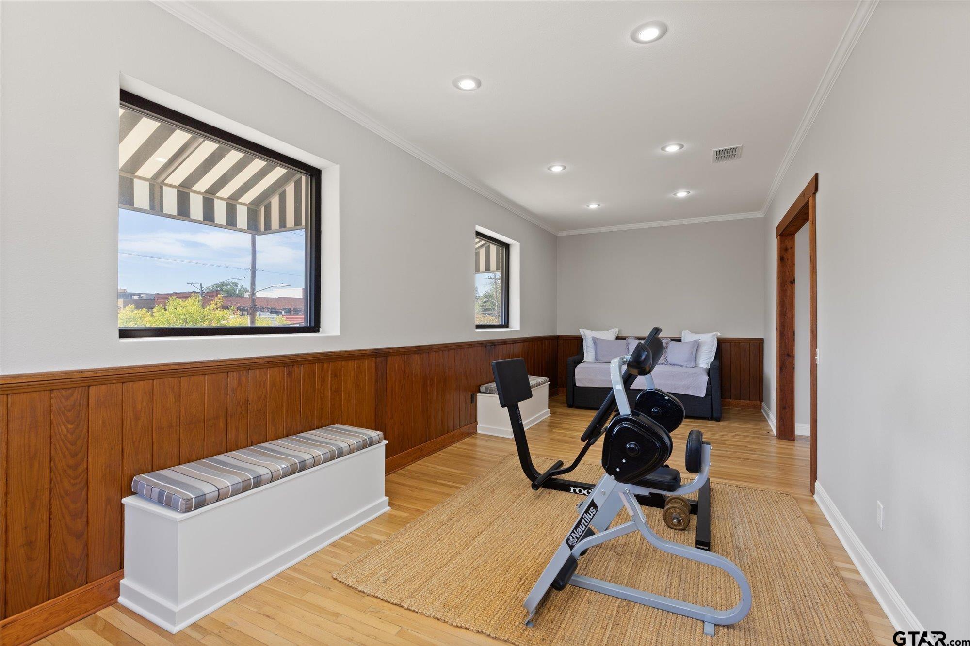107 W Rusk Property Photo 35